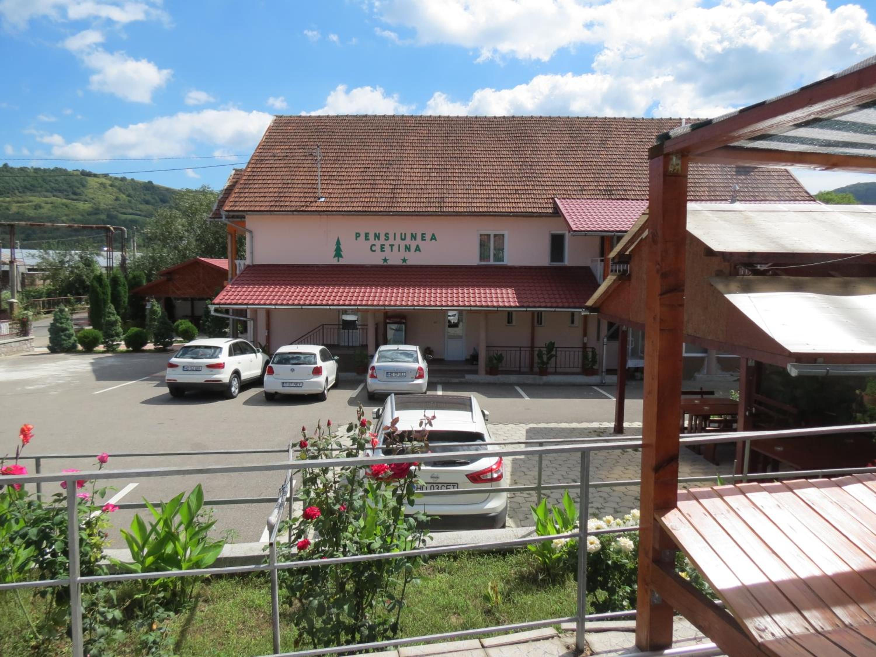 Pensiunea Cetina view 4