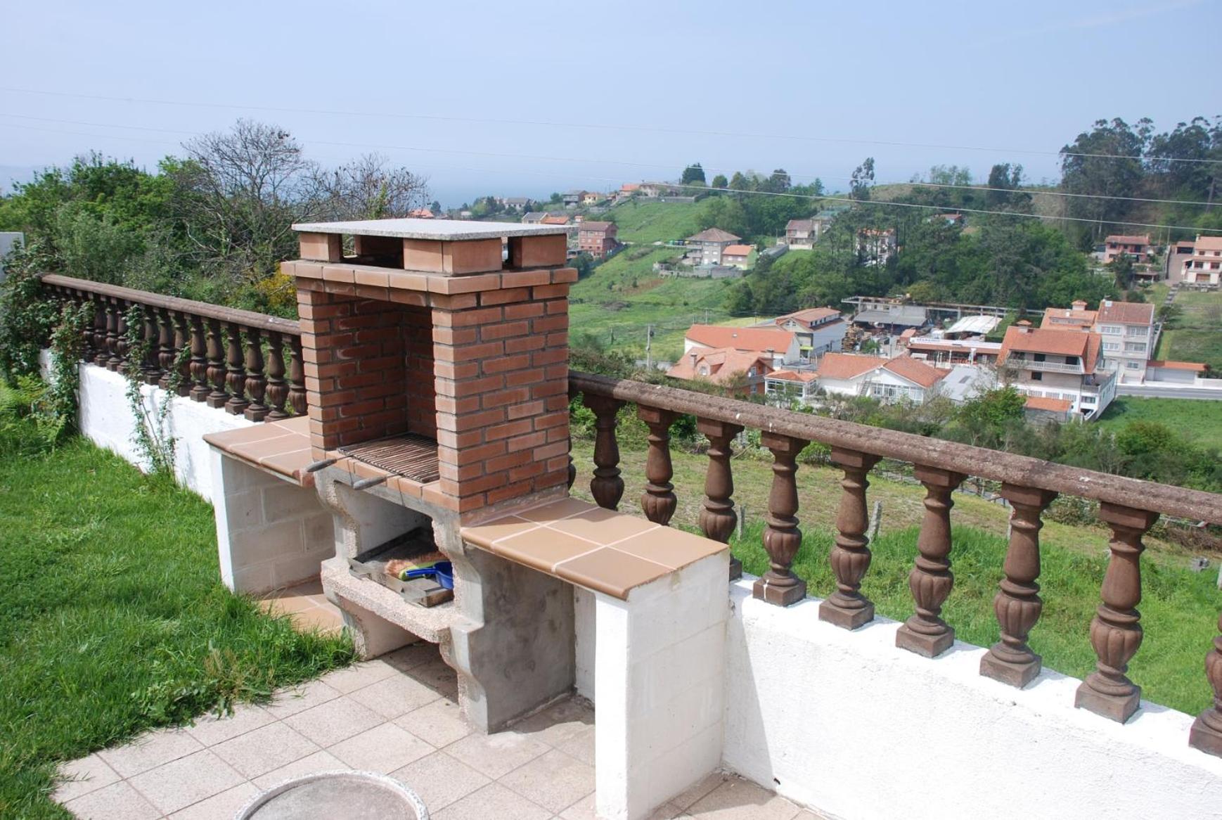 Vilaseca 49 Ardan Marín Pontevedra view 4