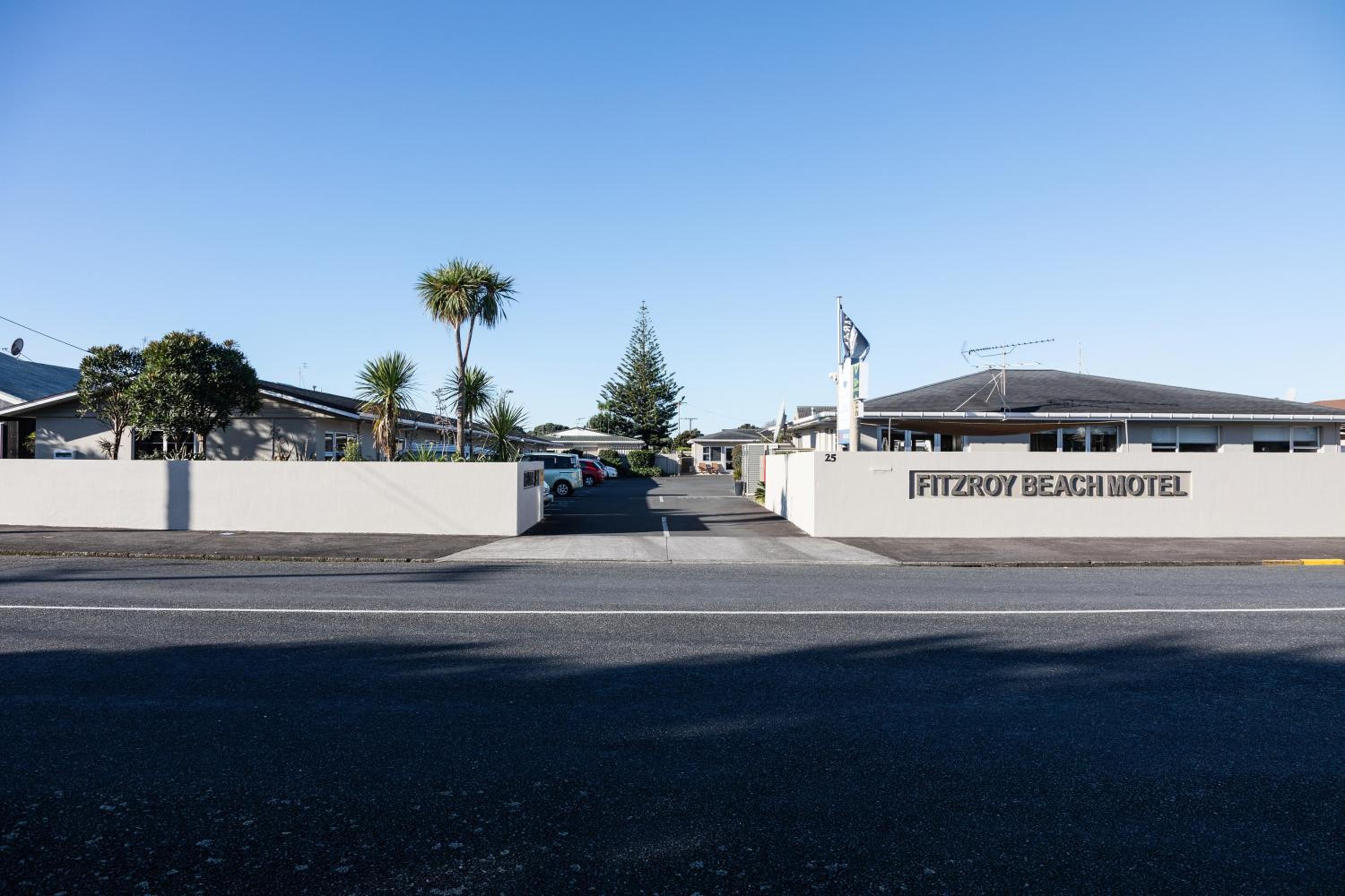 Beach Street Motel Apartments