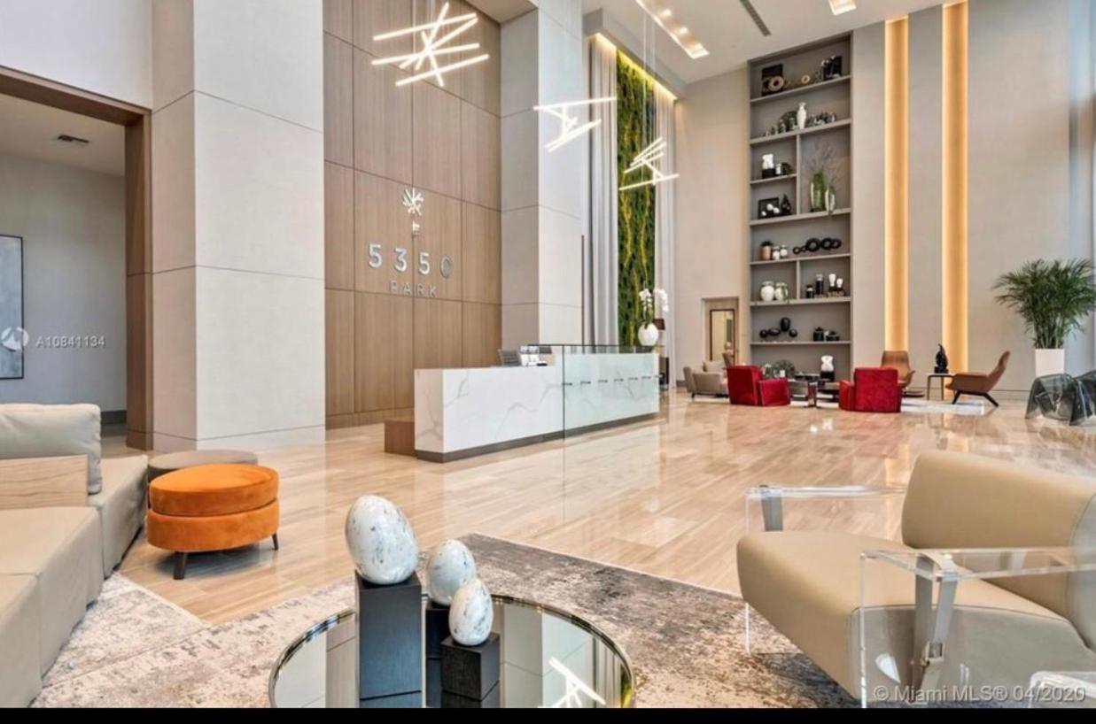 5350 Park inn Suite