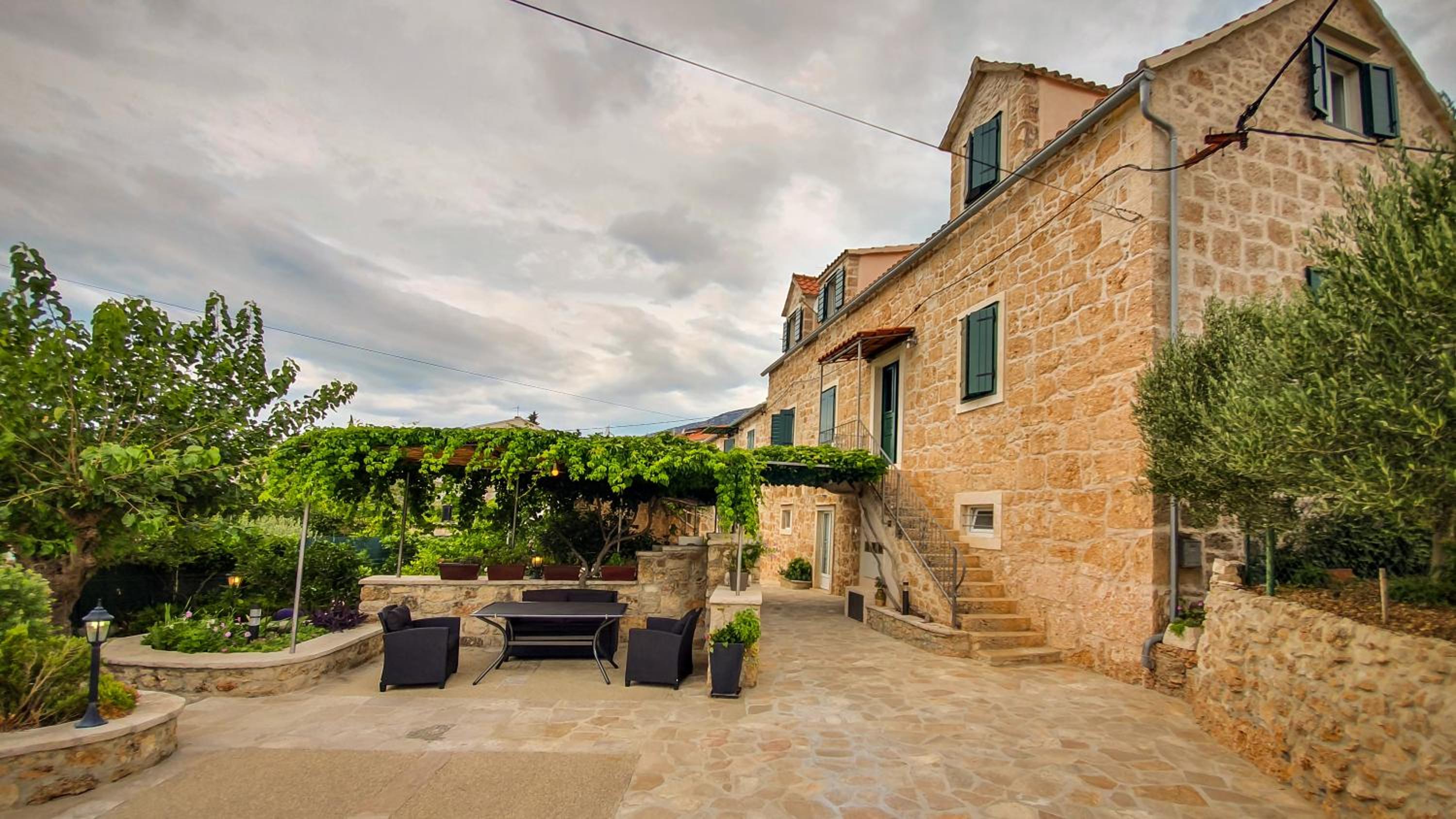 Hotel Apartments Obala - Image 1