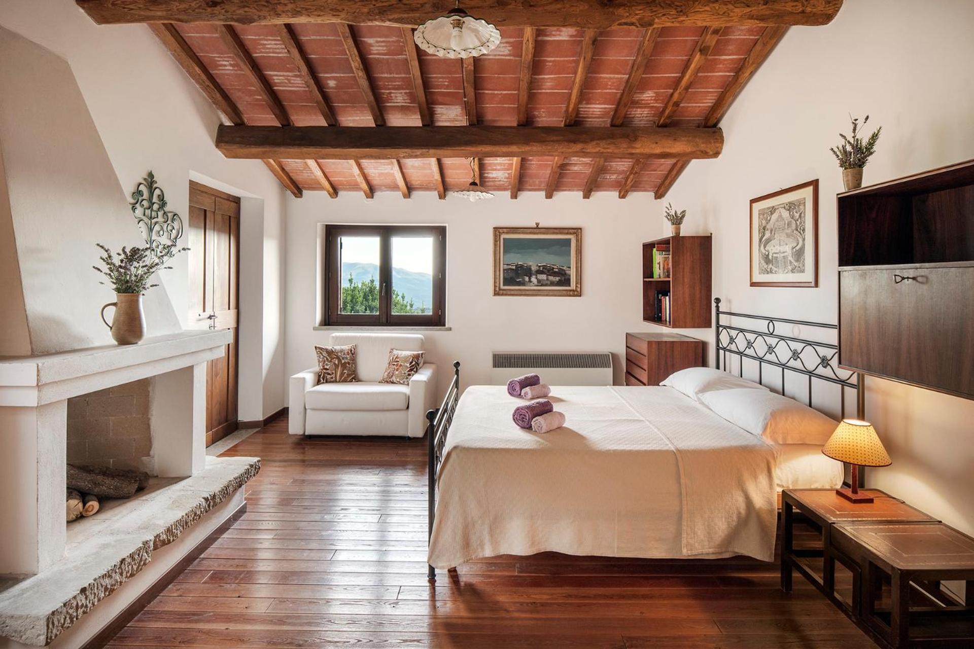 Villa Lavanda Todi view 4