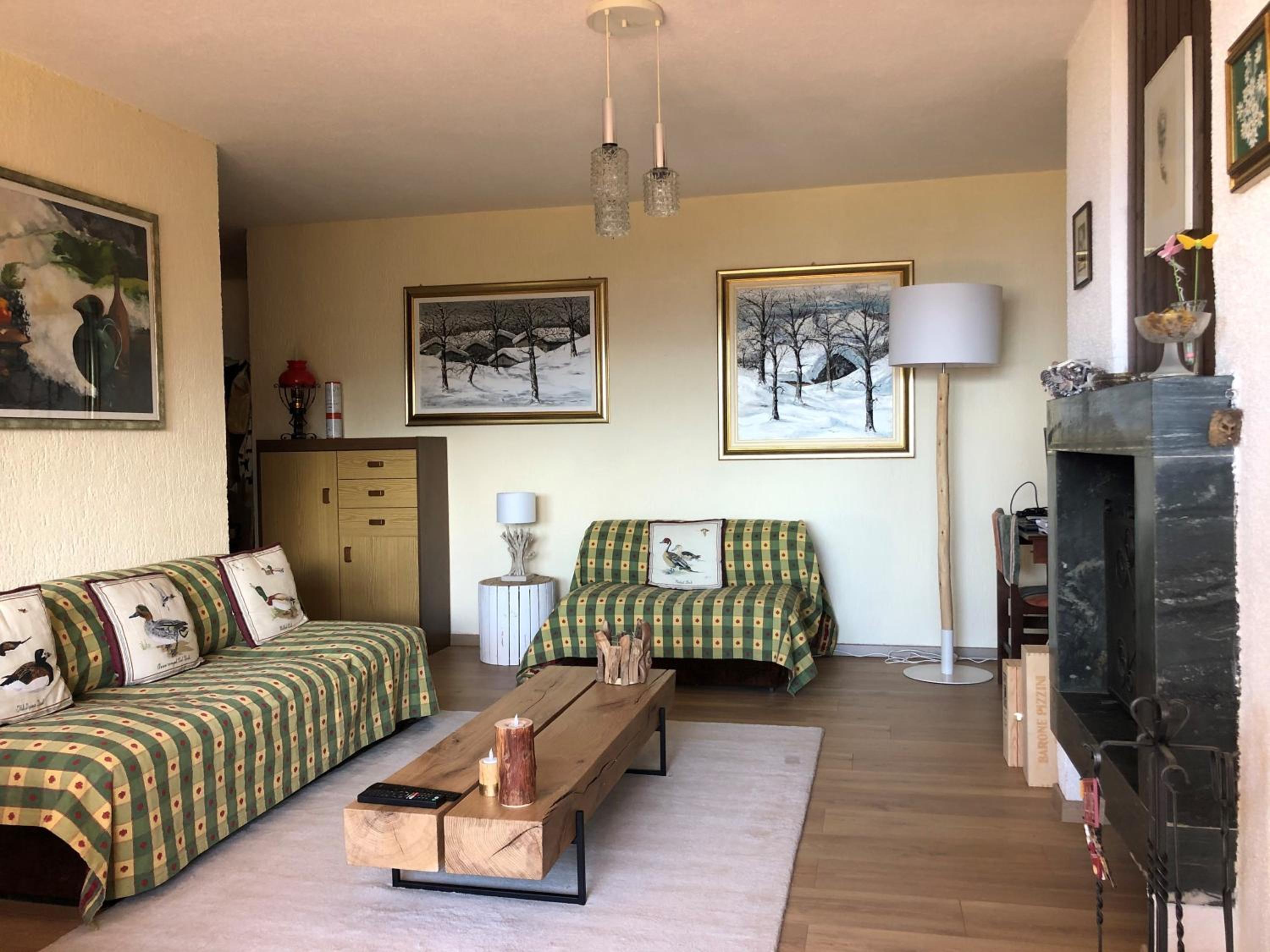 Renovated Mountain View Apartment - Les Eperviers