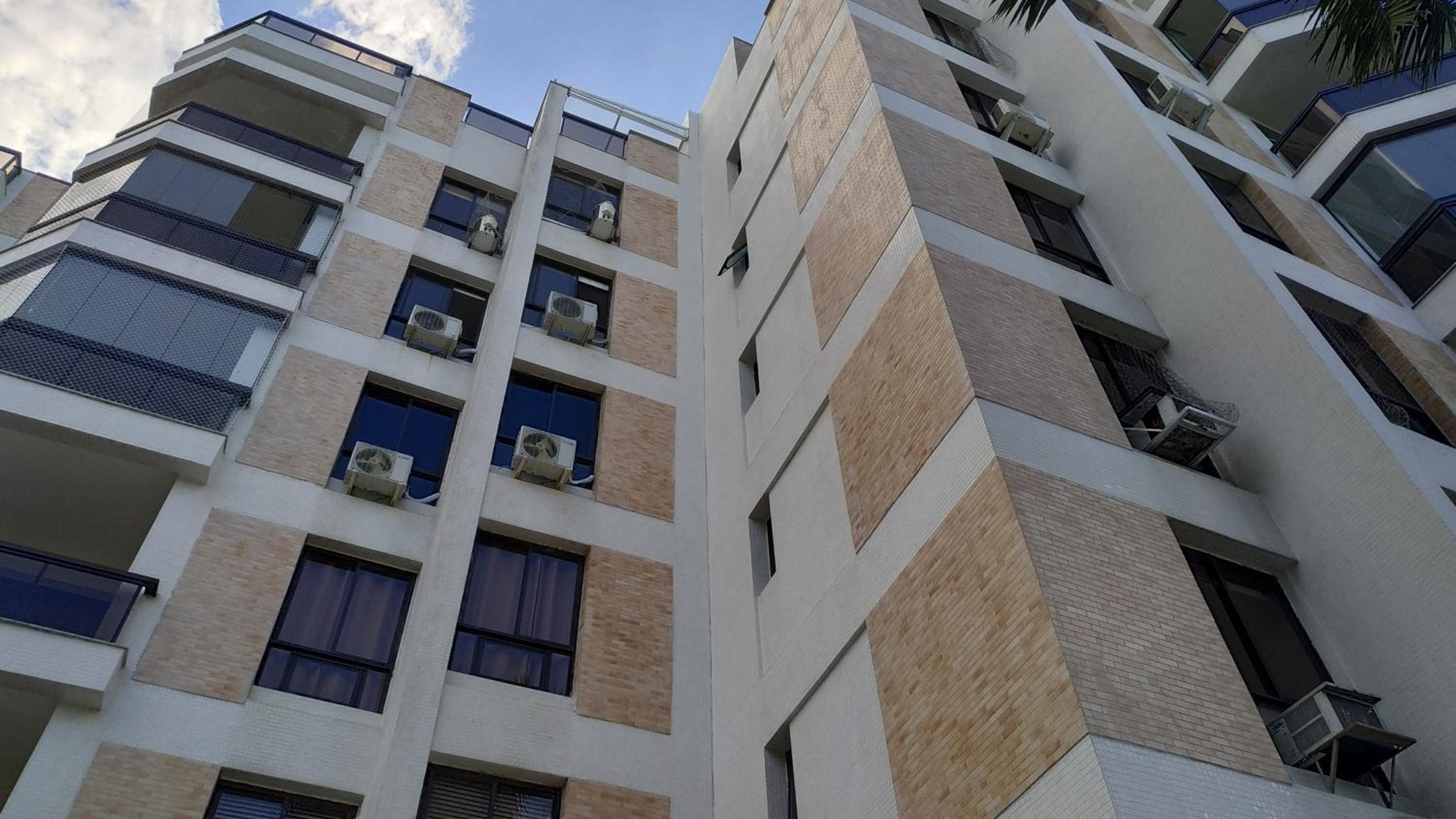 Ap Riviera uma quadra da praia