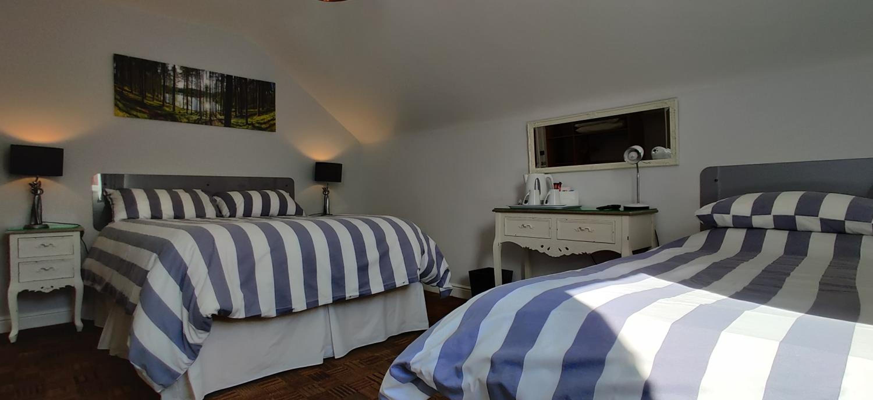 Leicester Vacations - Aaron Lodge Guest House - Property Image 8