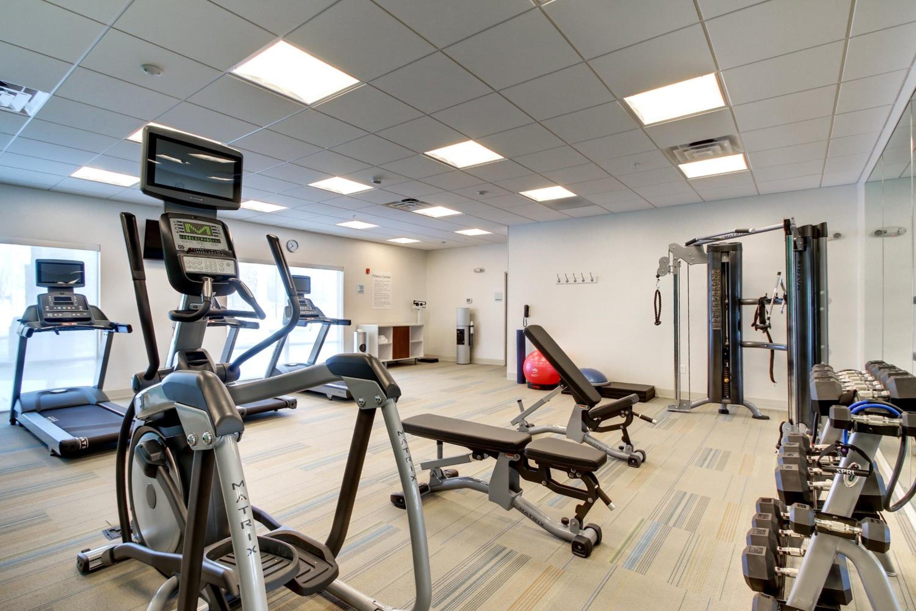 Galesburg Vacations - Holiday Inn Express Suites Galesburg, an IHG Hotel - Property Image 46
