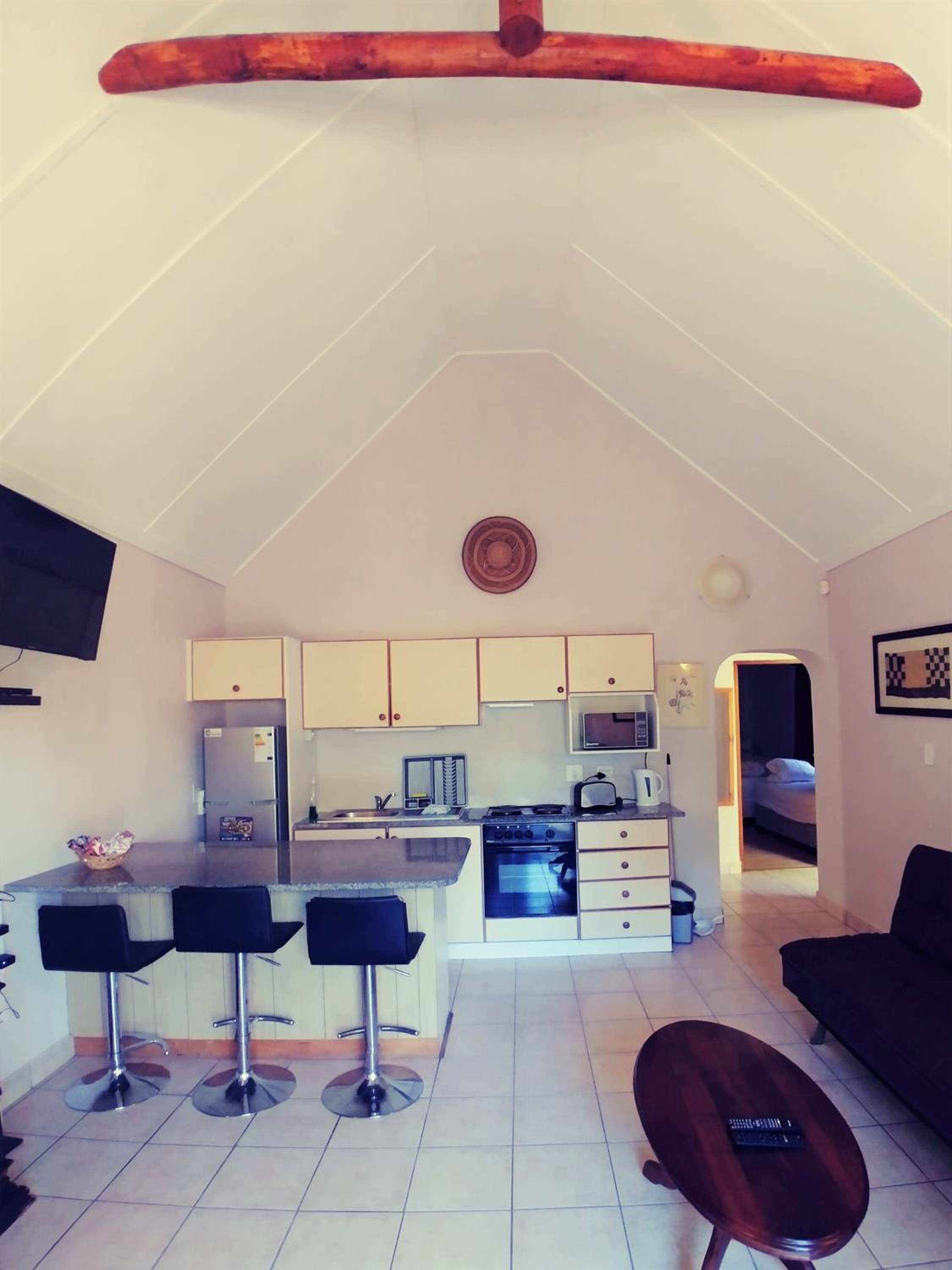 Winelands Villa Guesthouse and Cottages