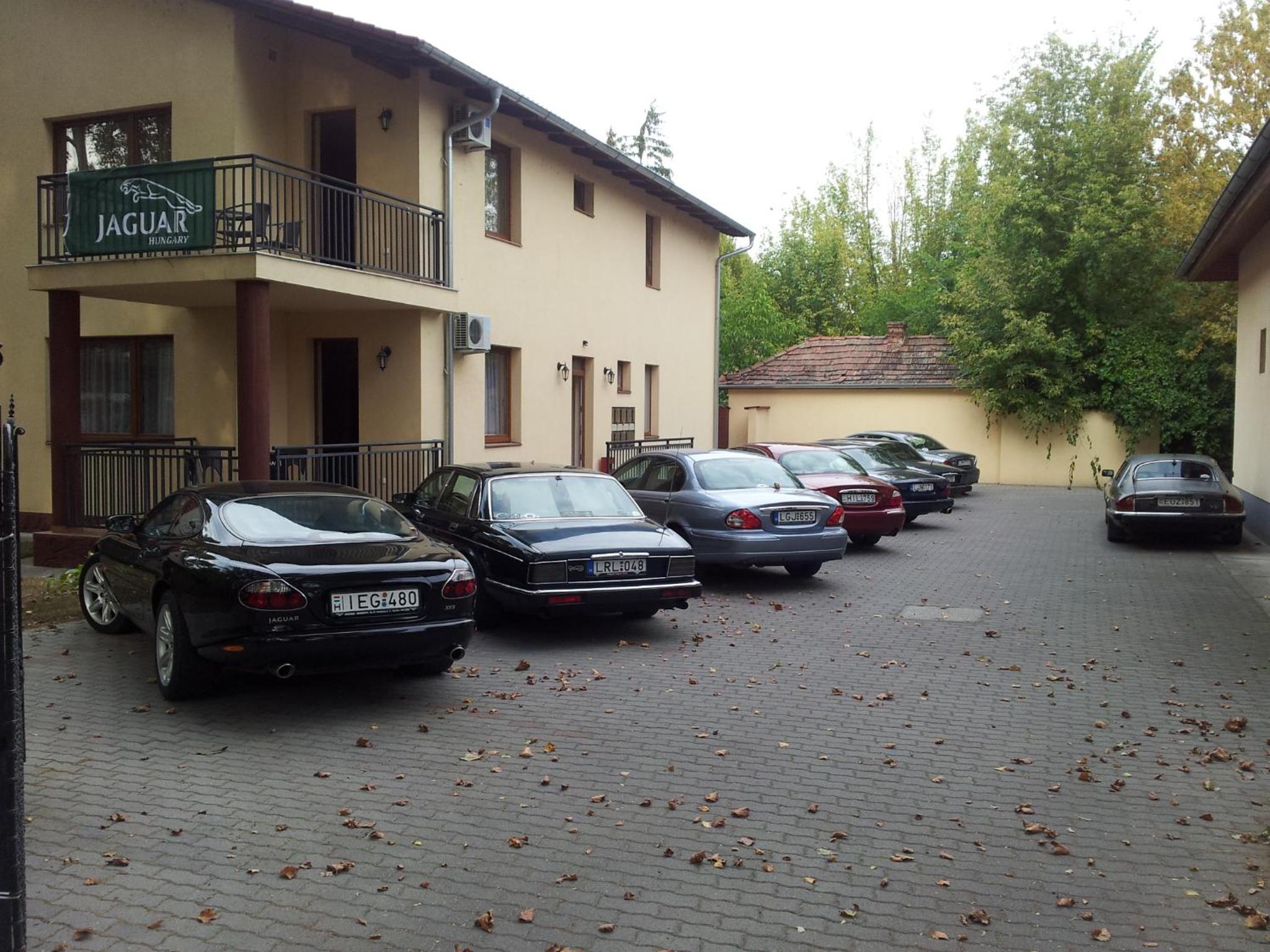 Balaton Apartmanház view 3
