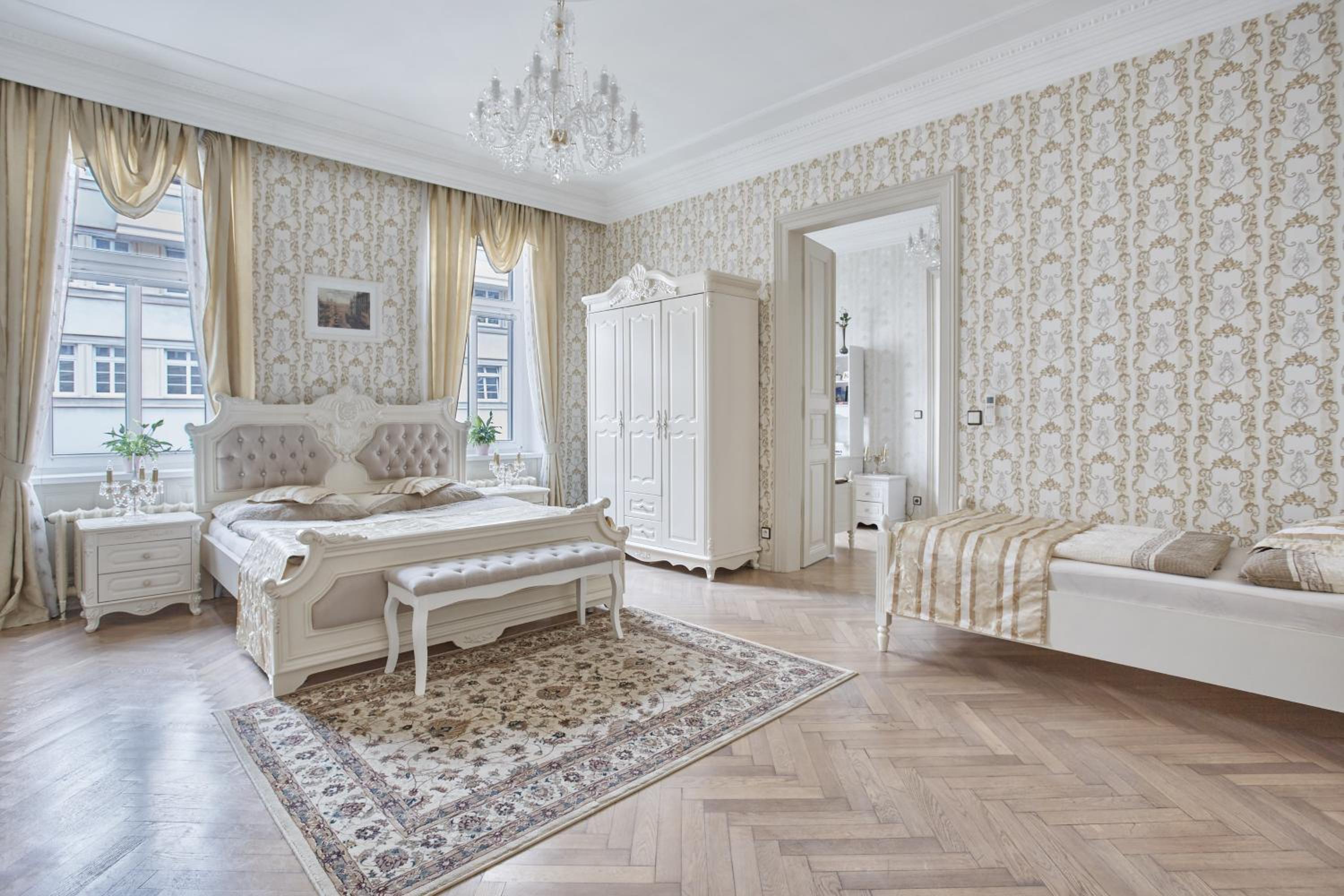 Apartment Luxury Nostalgia