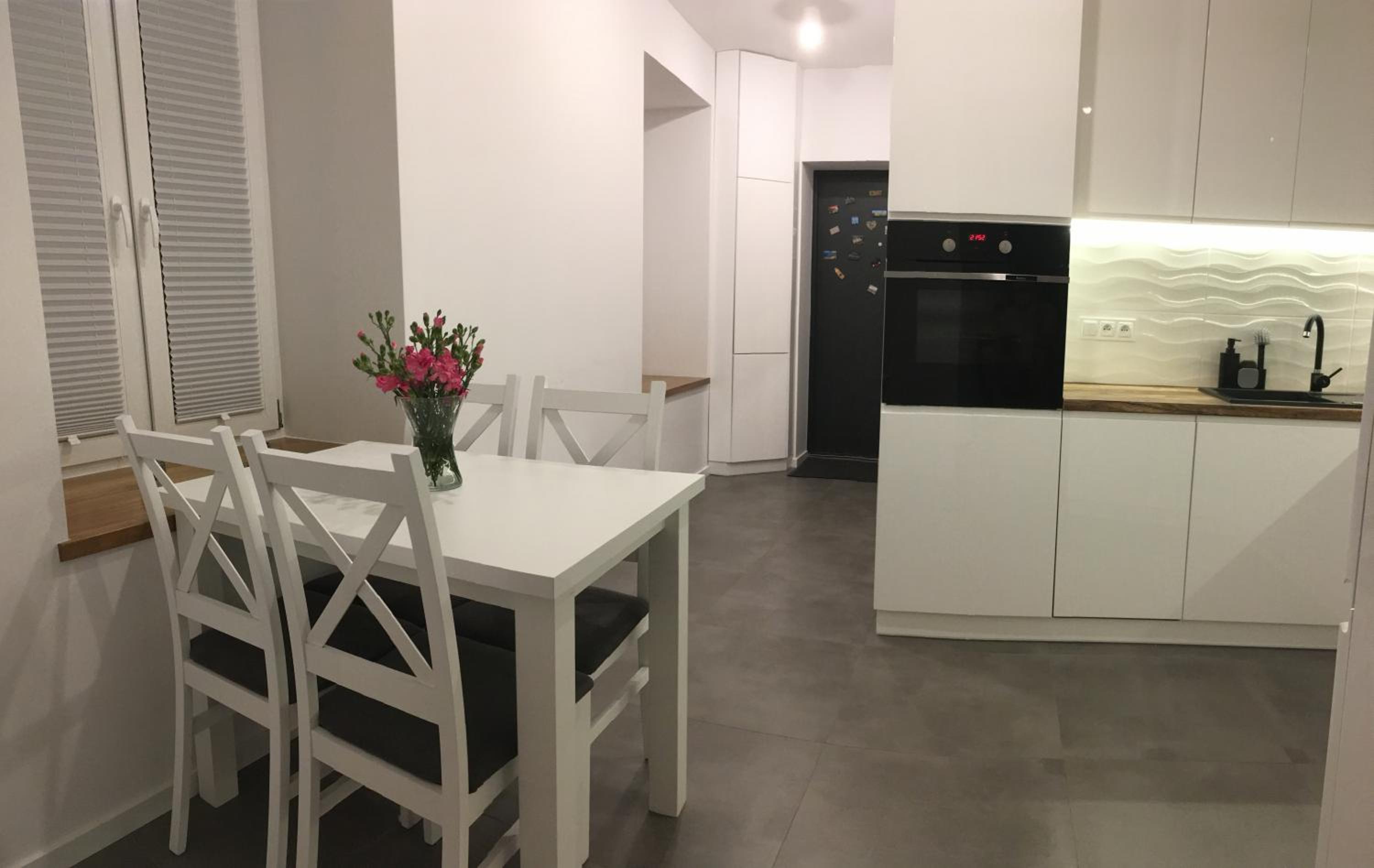 Apartament Rynek - Oficyna view 2