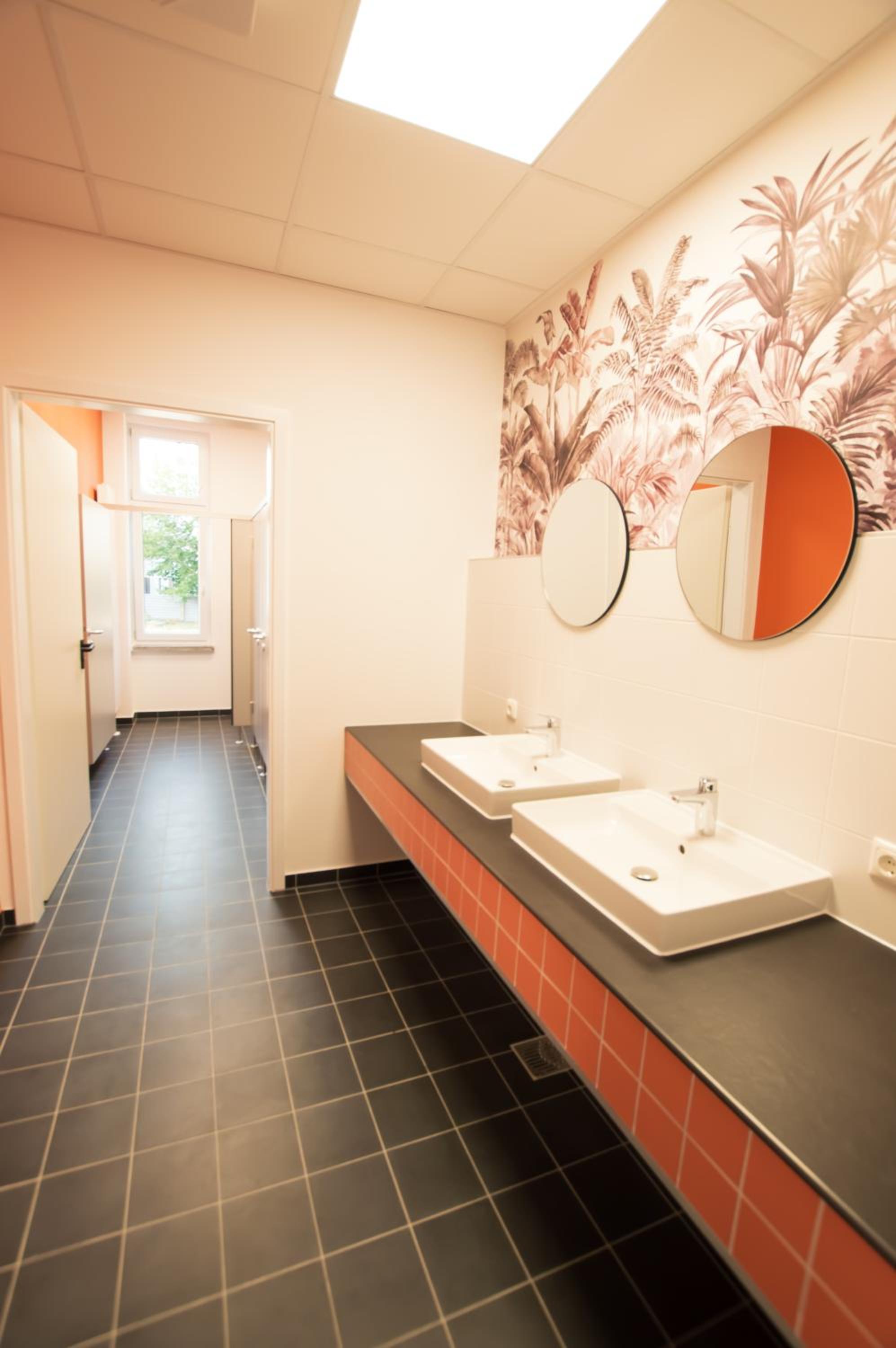 NeoHostel