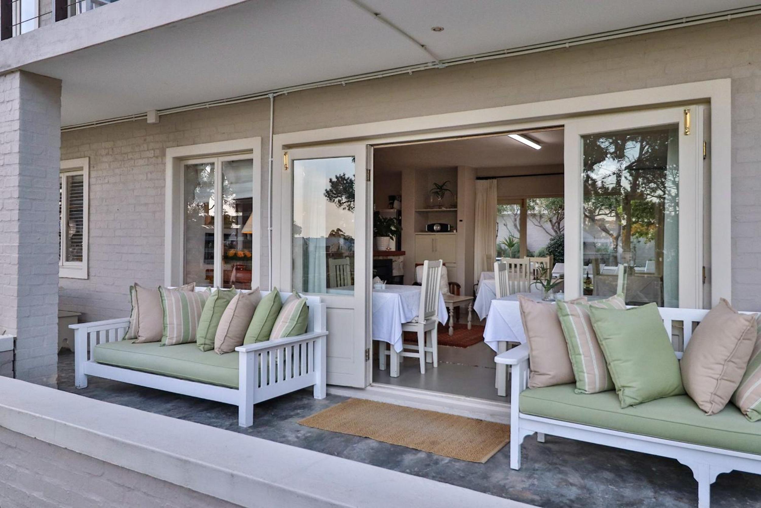 Hermanus Lodge on the Green - Solar Power — photo 16