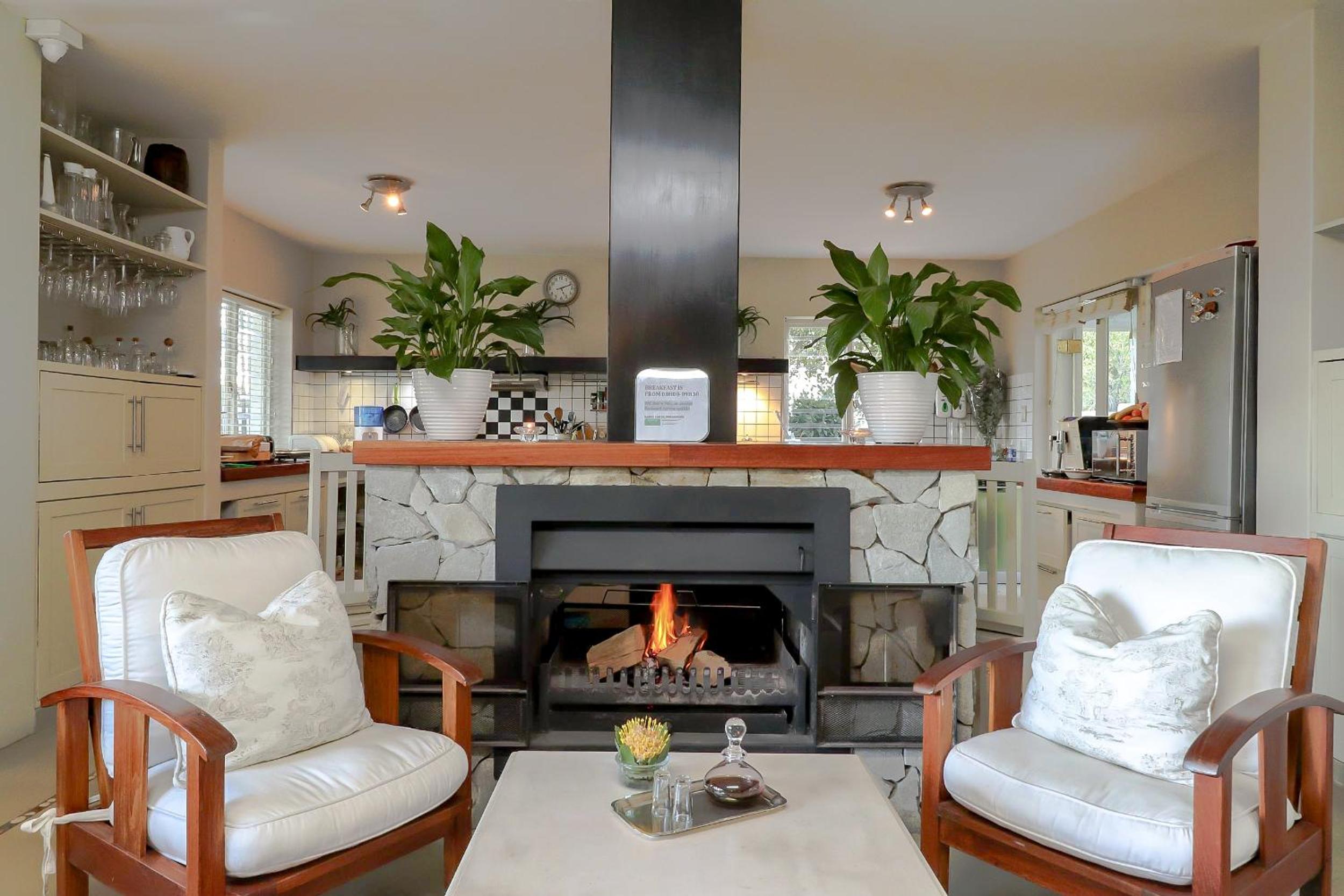 Hermanus Lodge on the Green - Solar Power — photo 17