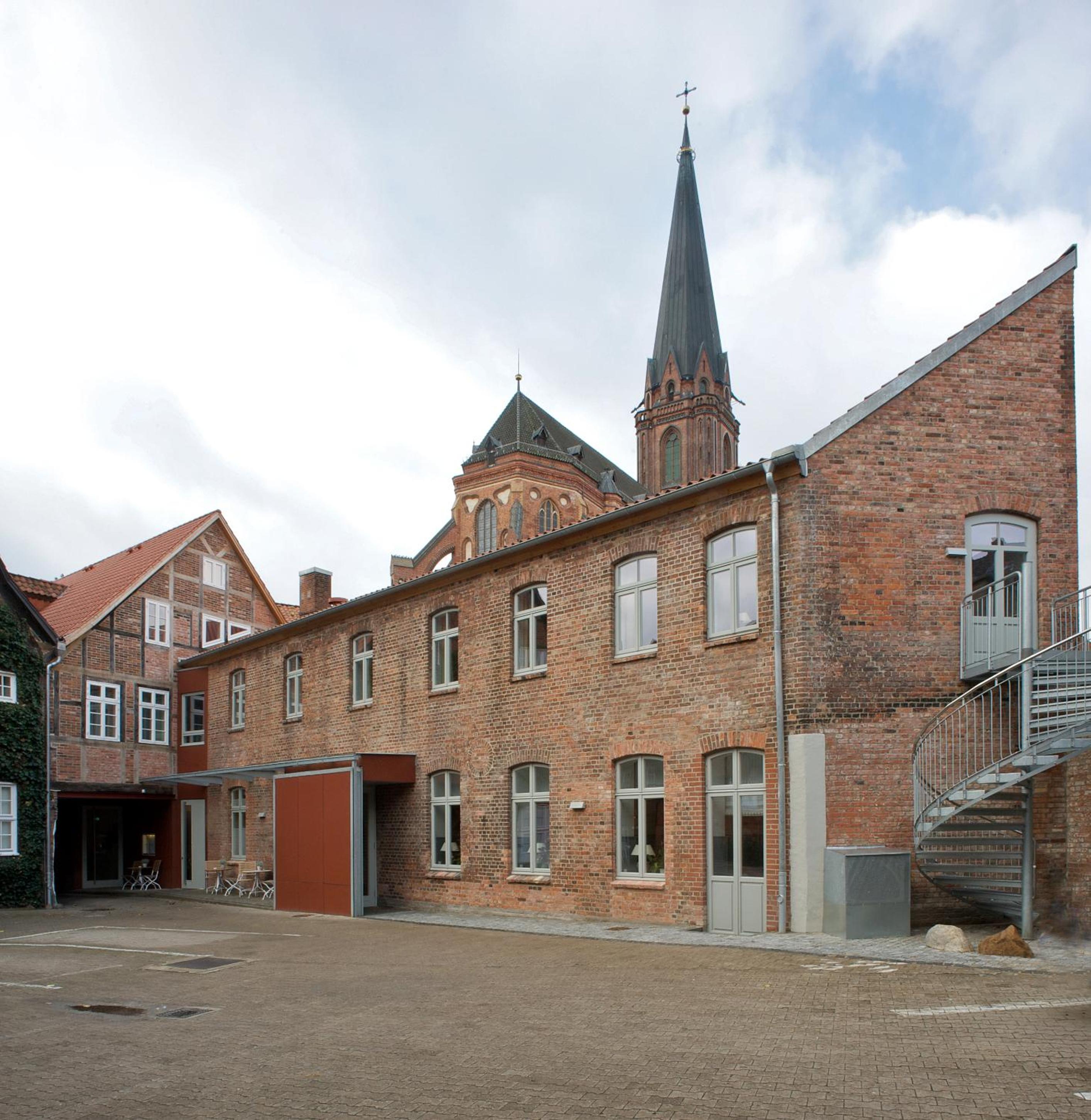 Hotel Bremer Hof - Property Image 1