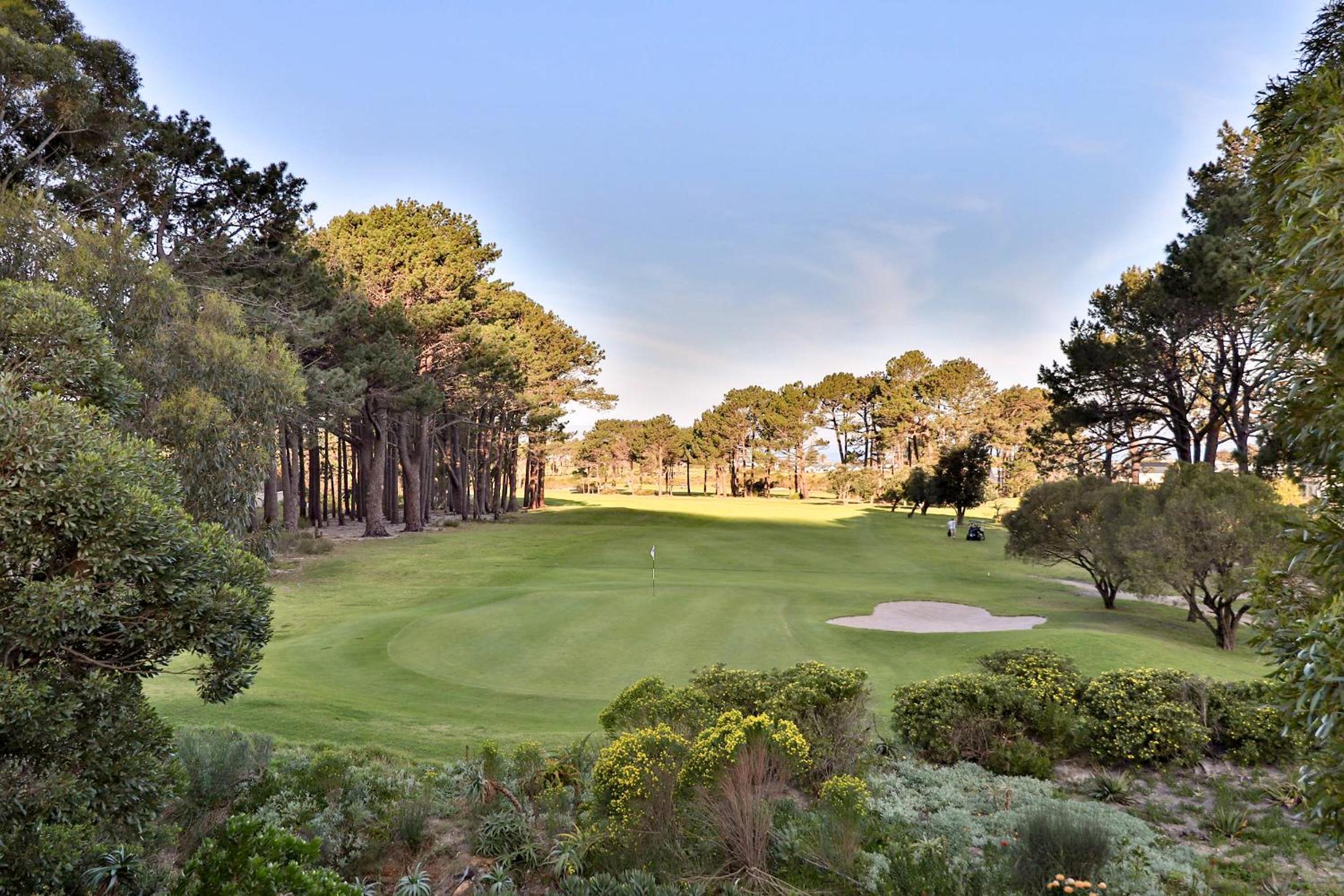 Hermanus Lodge on the Green - Solar Power — photo 24