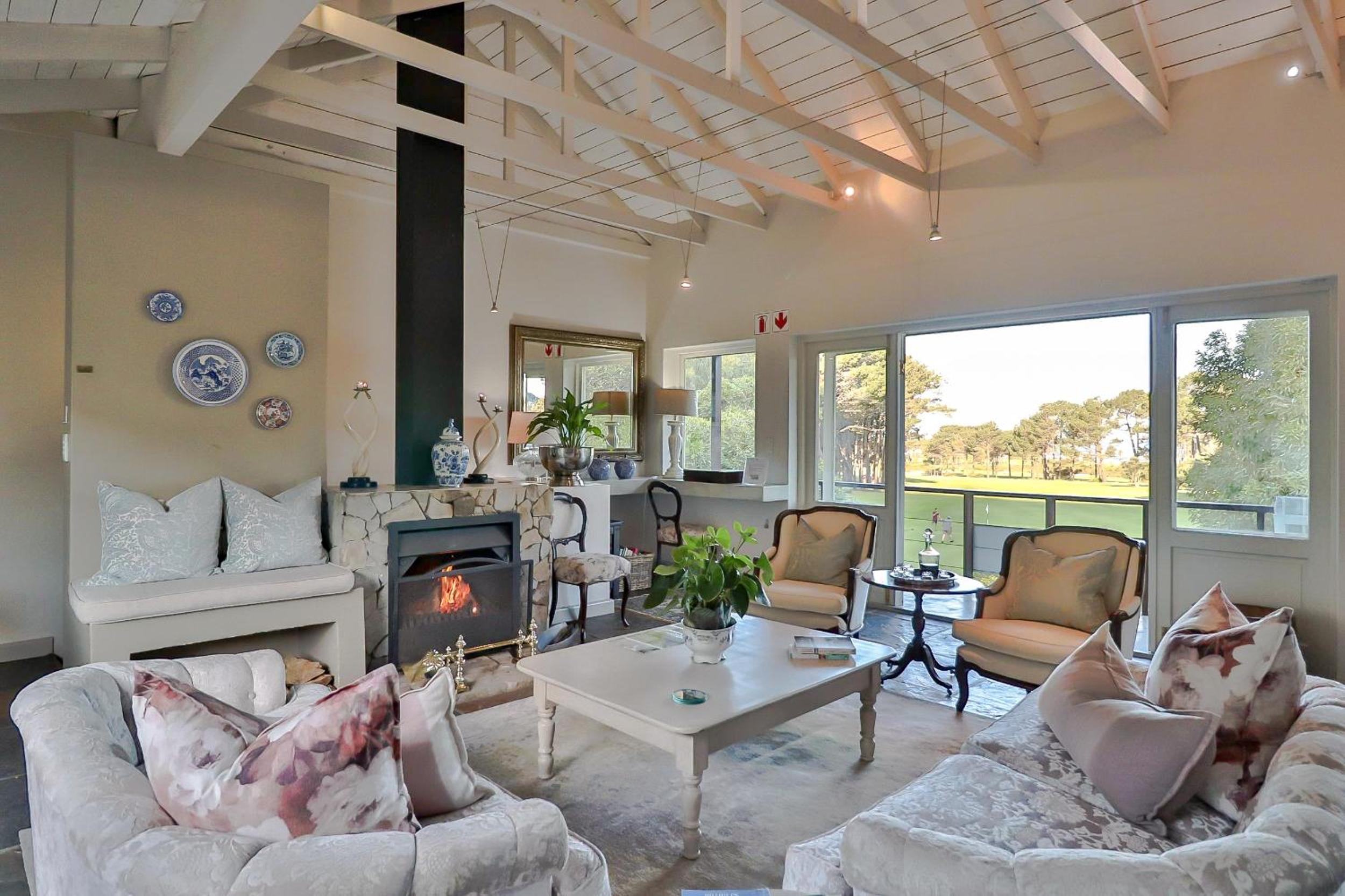 Hermanus Lodge on the Green - Solar Power — photo 14