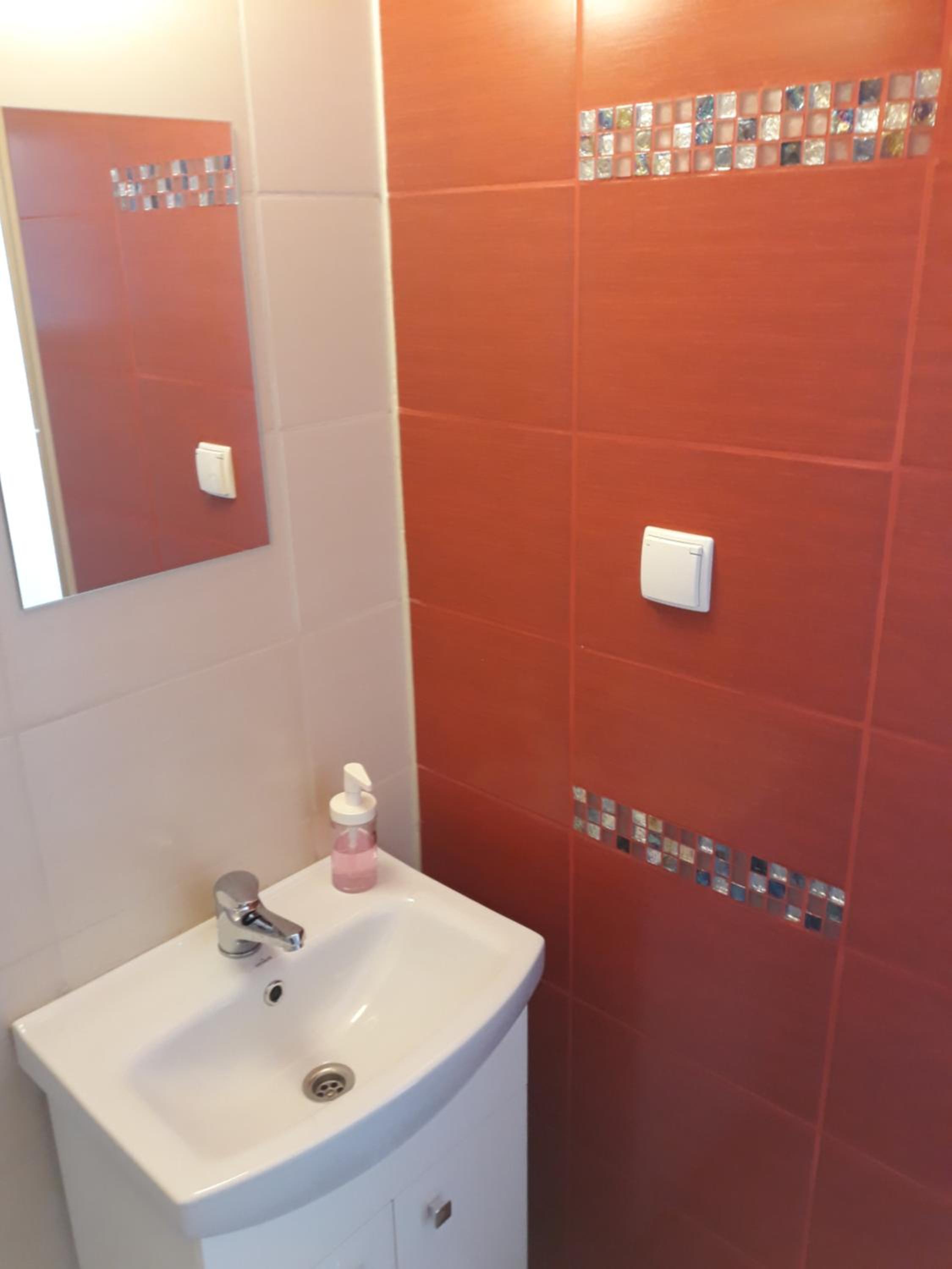 Hotelik Okęcie 39 - Nocleg i Parking Blisko Lotnisko Okęcie - Image 3