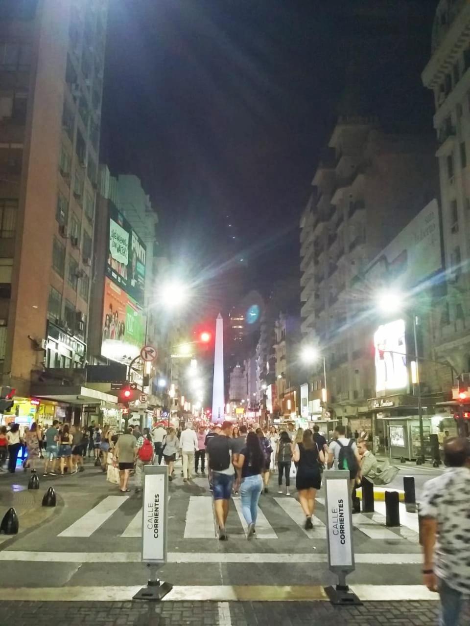 Amplio, tranquilo y muy luminoso departamento de 3 ambientes a metros del Obelisco y del Teatro Colón