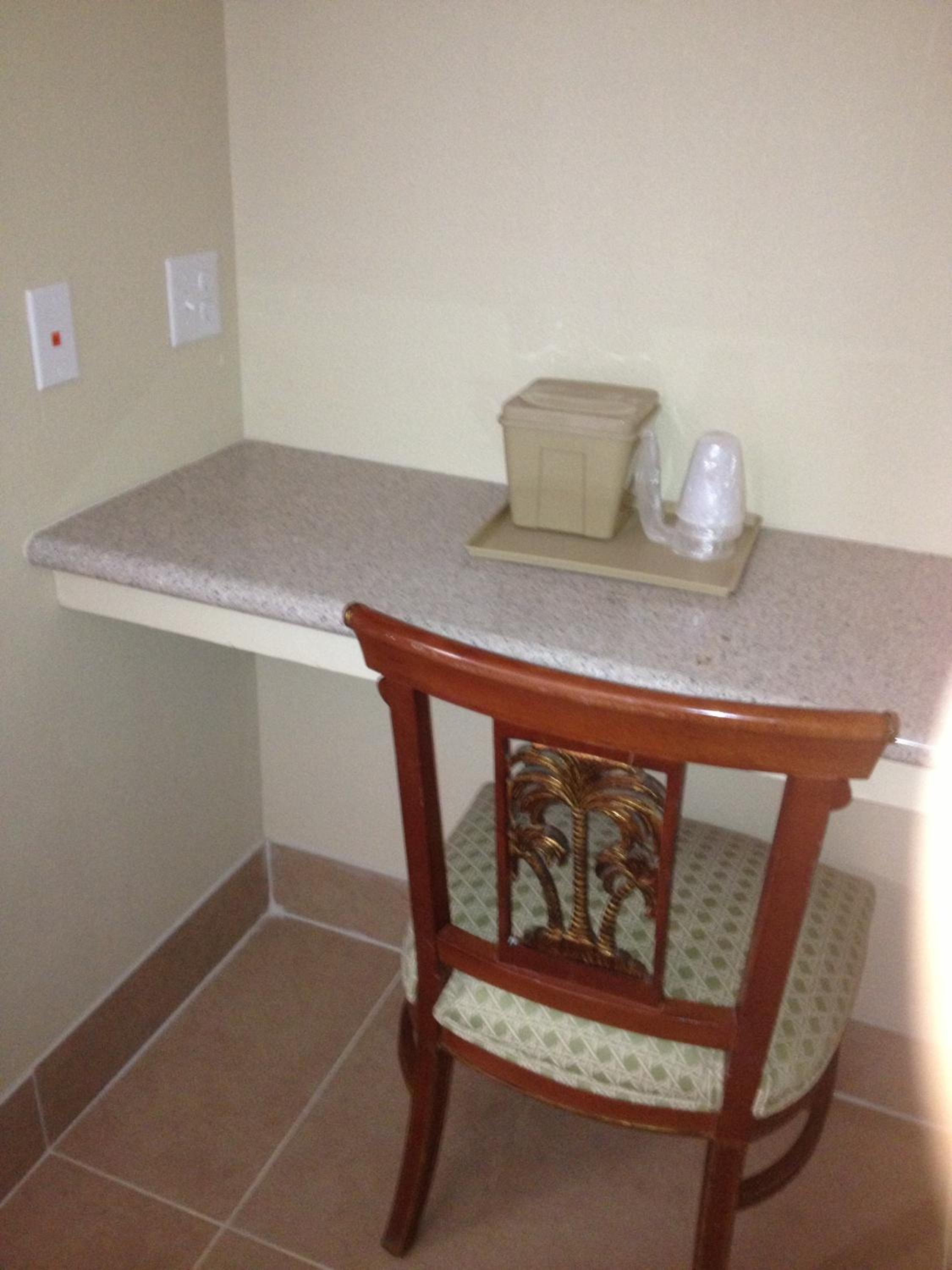 Executive Inn Snyder