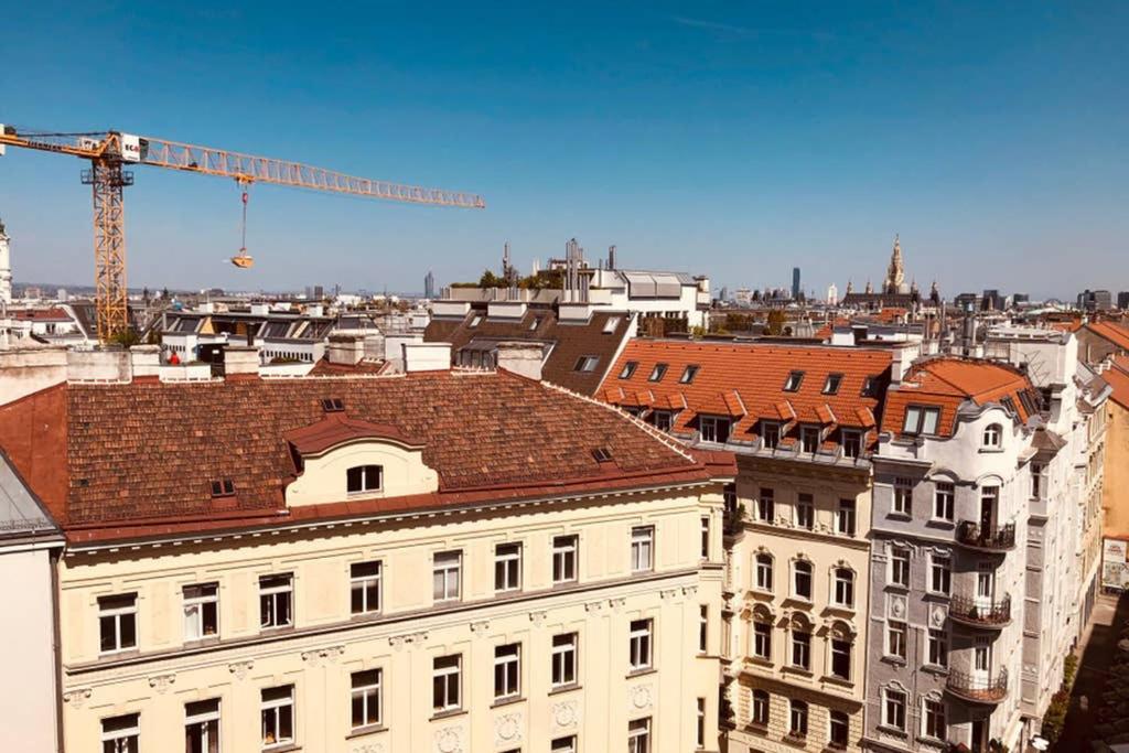 Mitten im Achten. Zentrale Wohnung in Wien