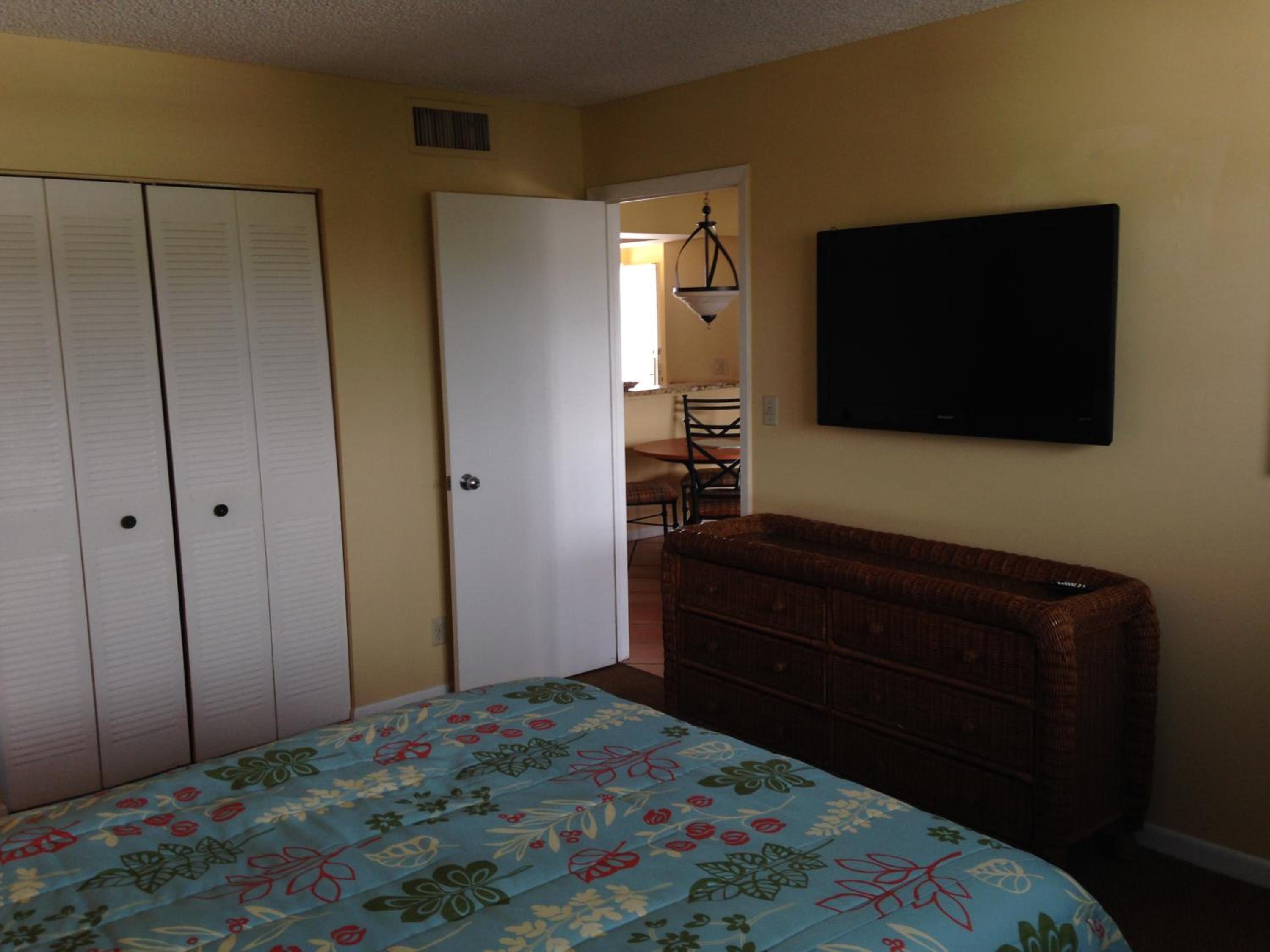 Surfsider Resort - A Timeshare Resort