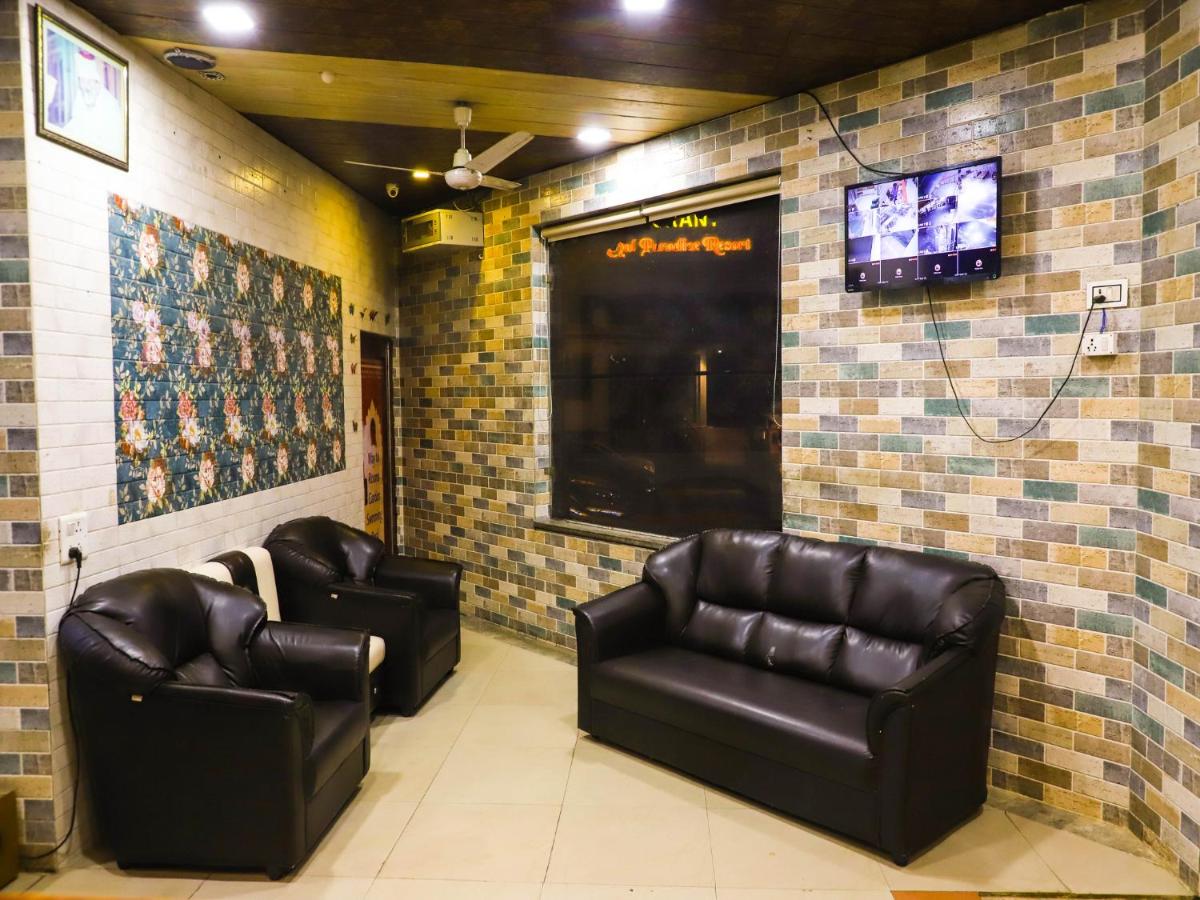 hotel reception