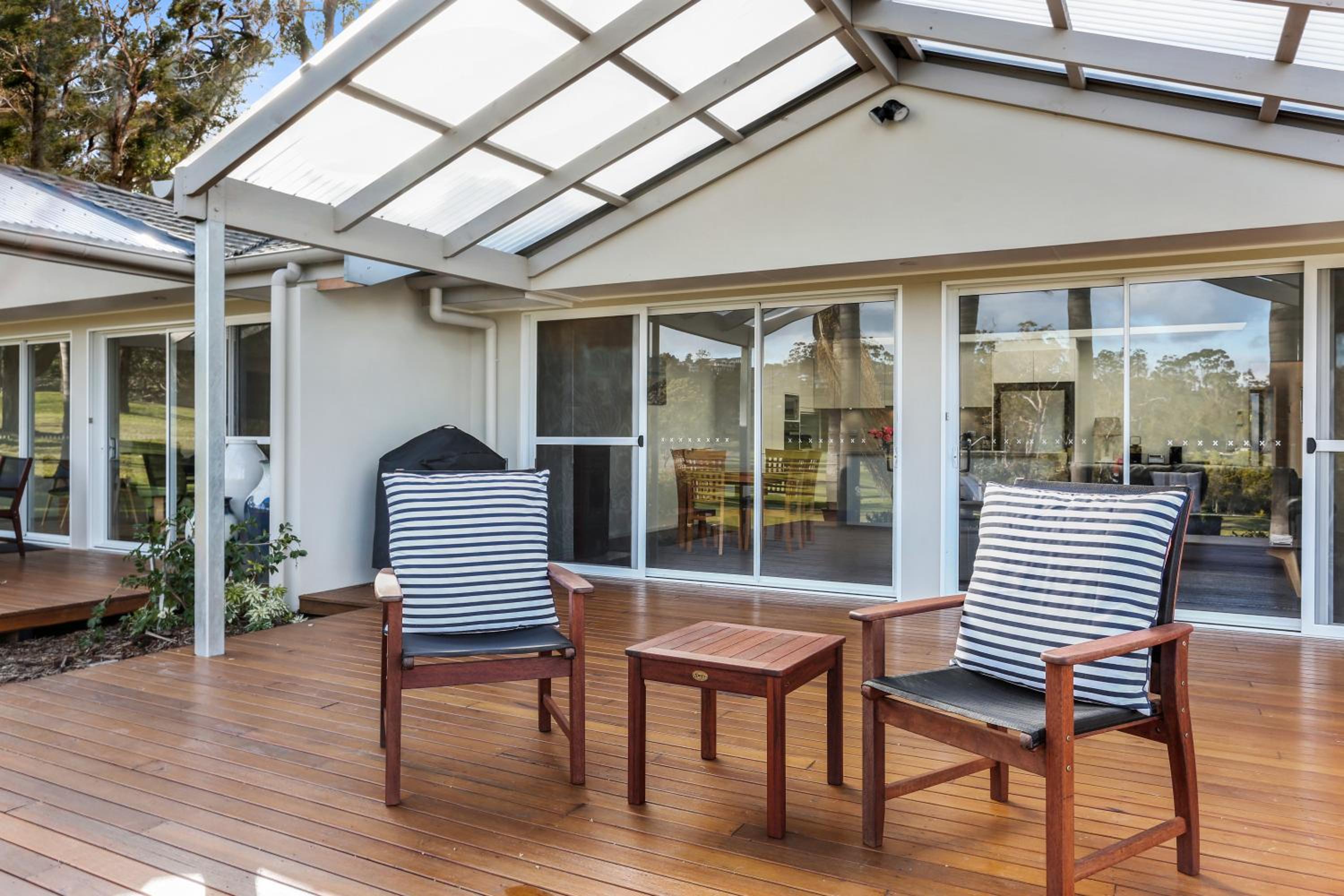 Tura Beach Golf Stays