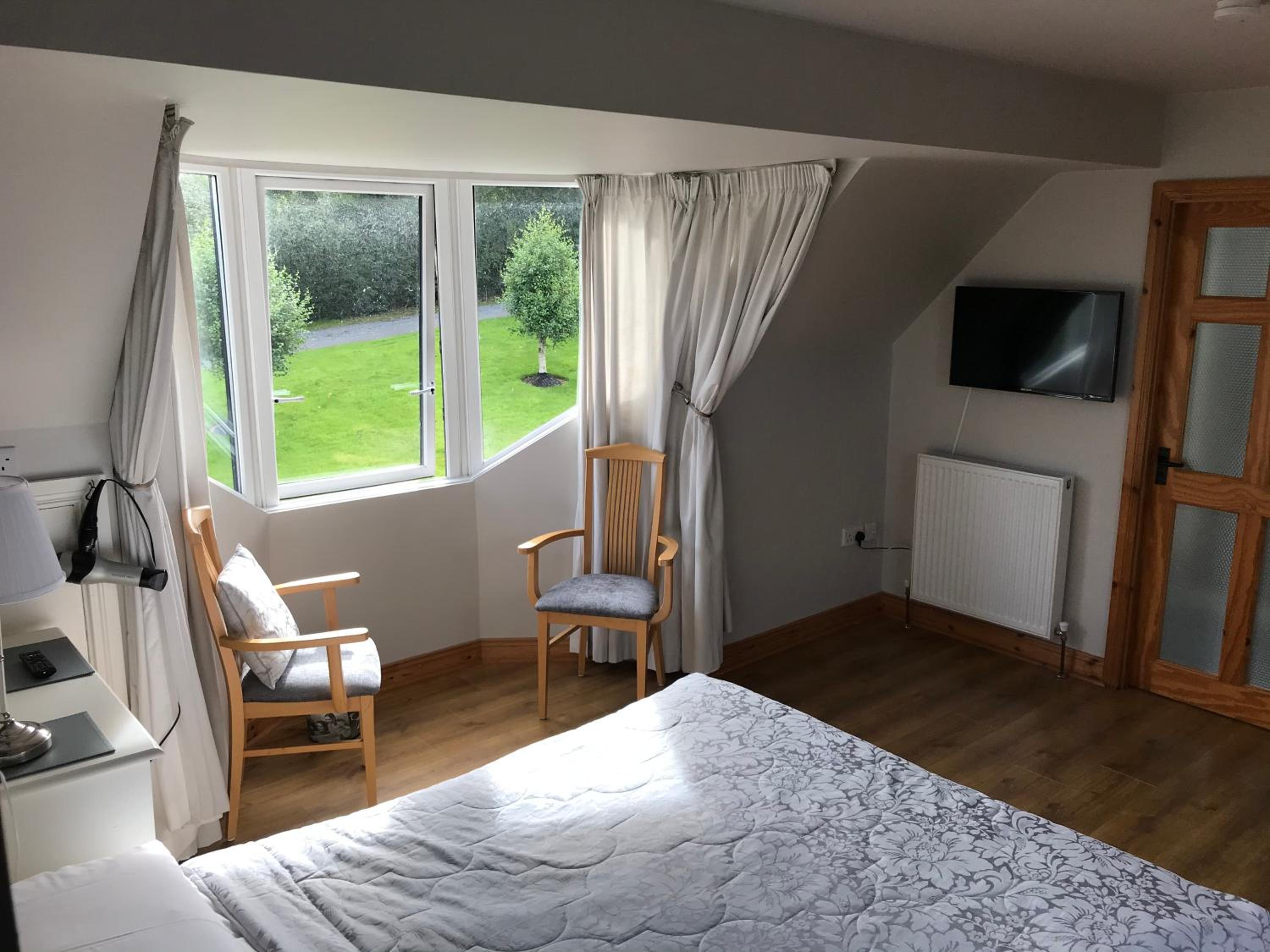 Grove Lodge B&B view 4