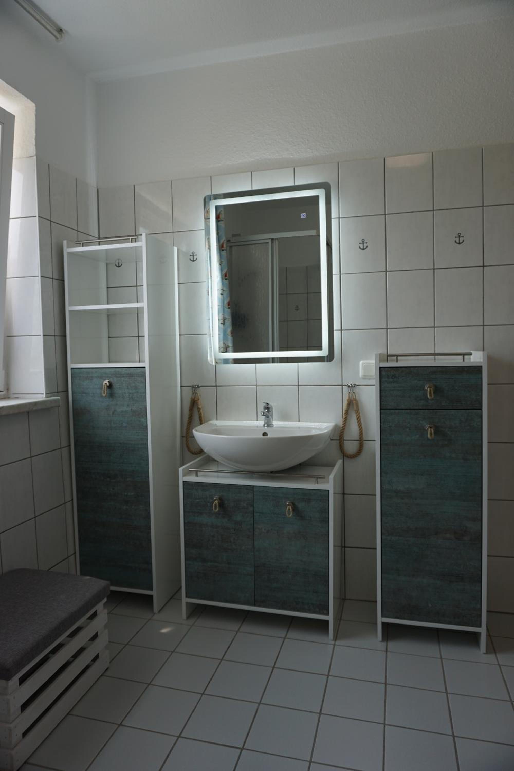 Maritim 1 en Peenemünde — bathroom
