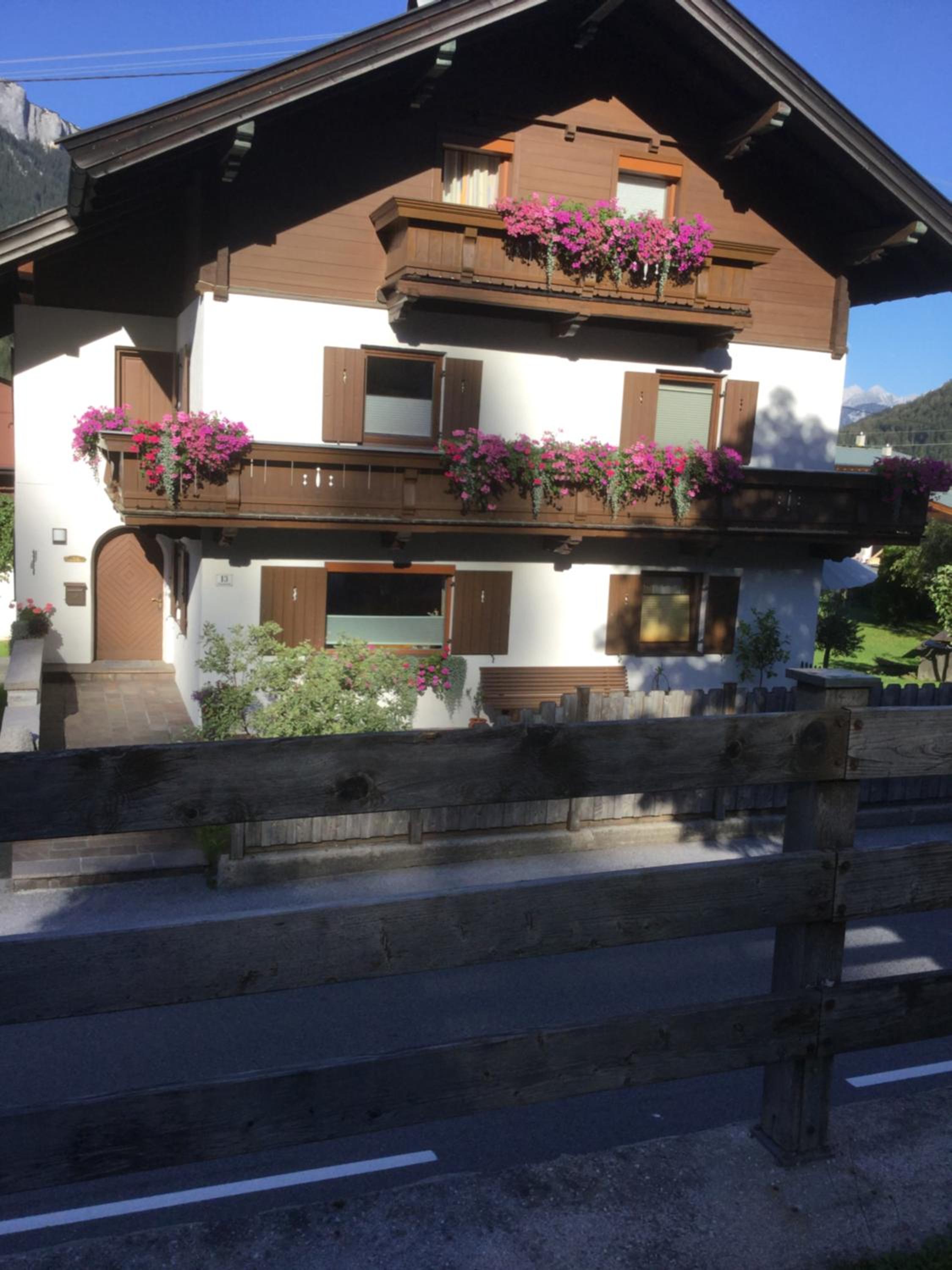 Photo 38
