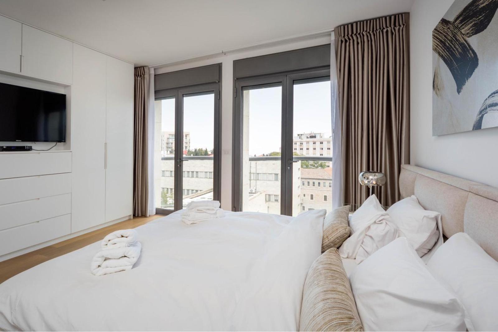 Rav Kook Luxury Complex - 4BDR view 5