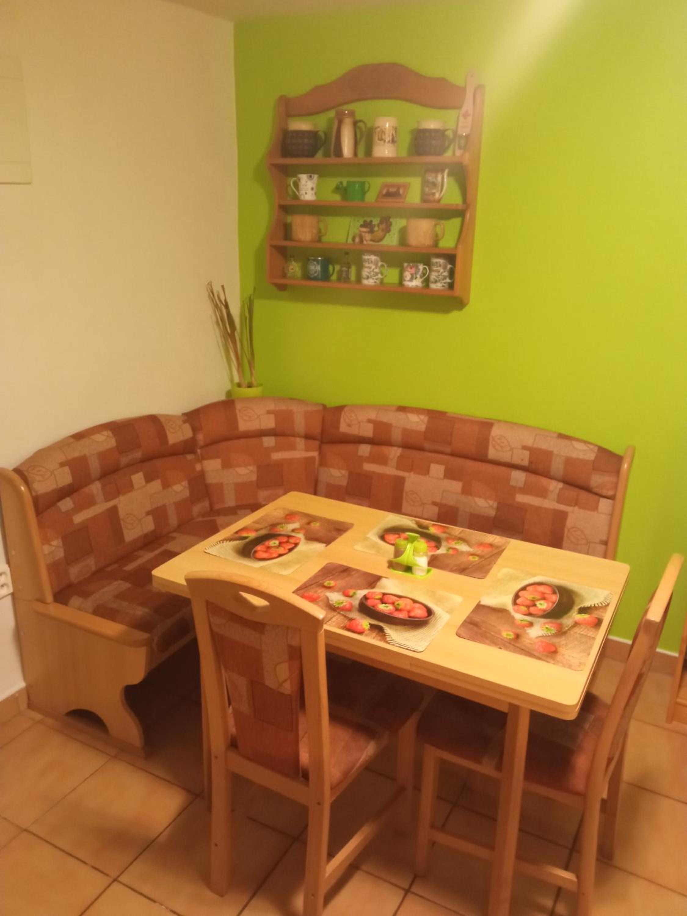 Celý rodinný dům na venkově view 2