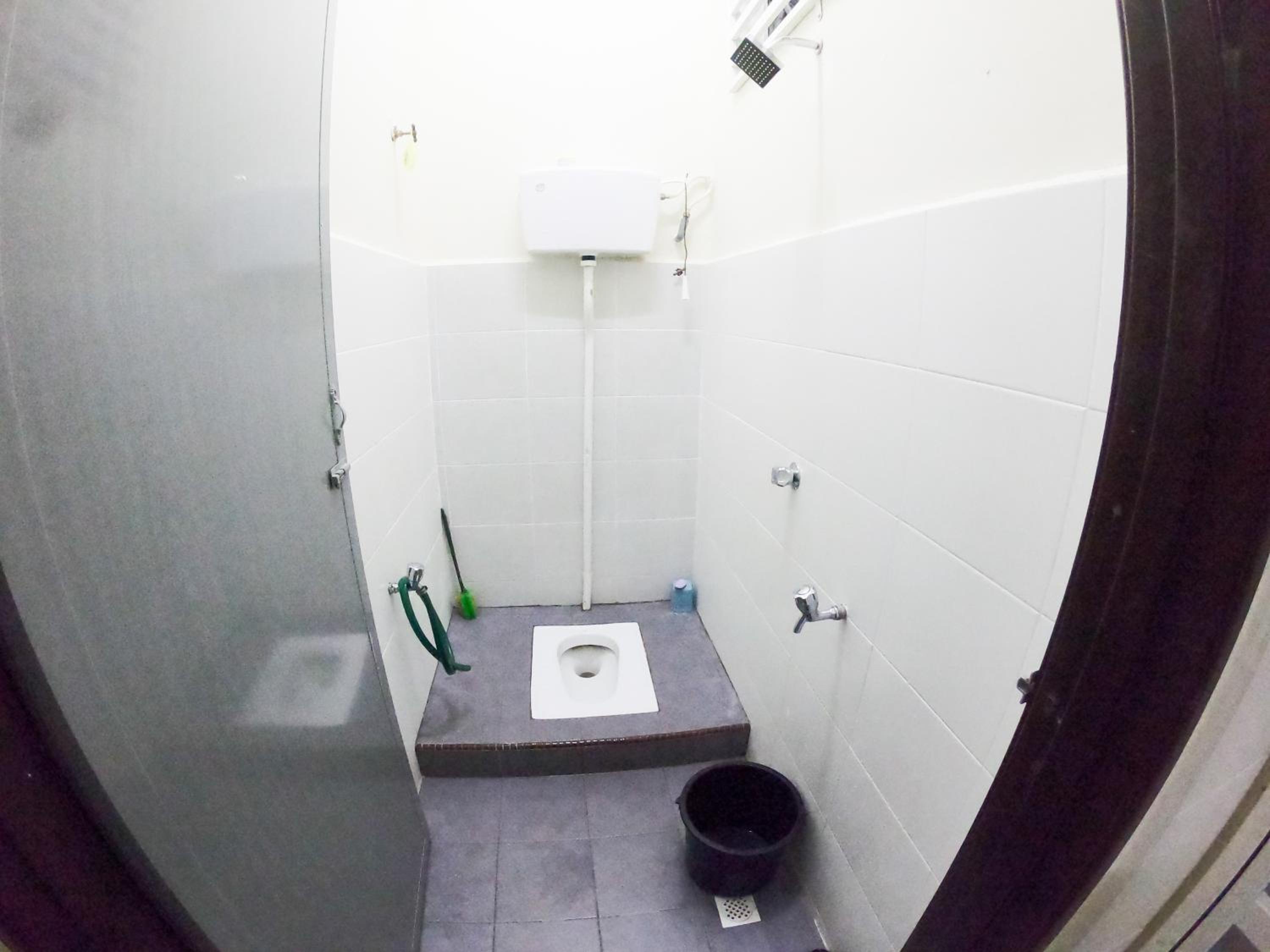 AYNA Homestay 5 minutes to Marang Jetty