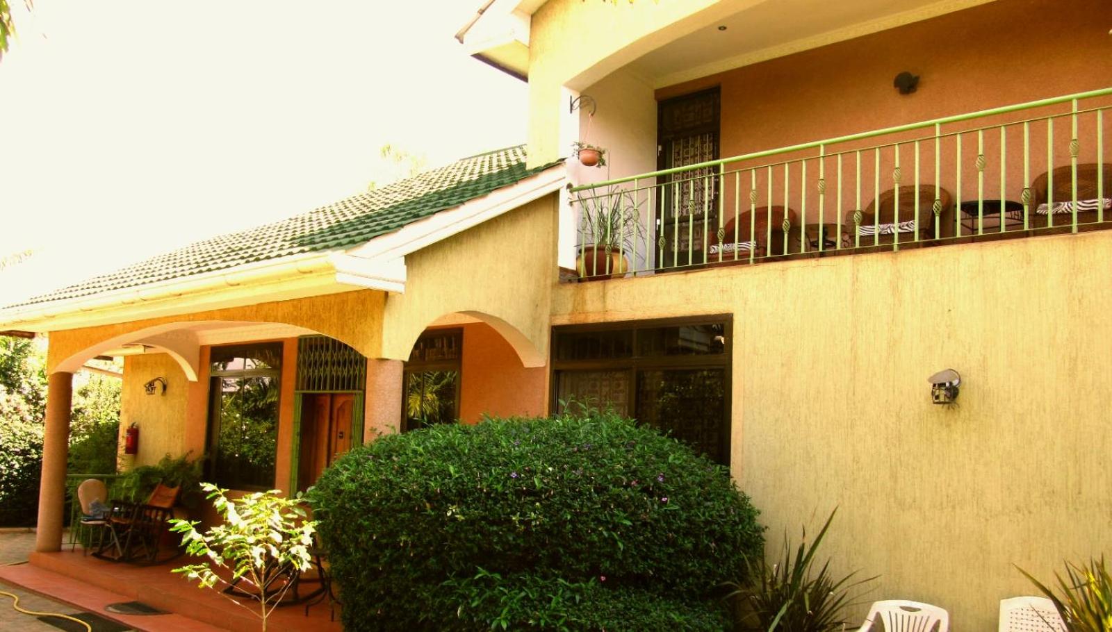 Korona House Hotel