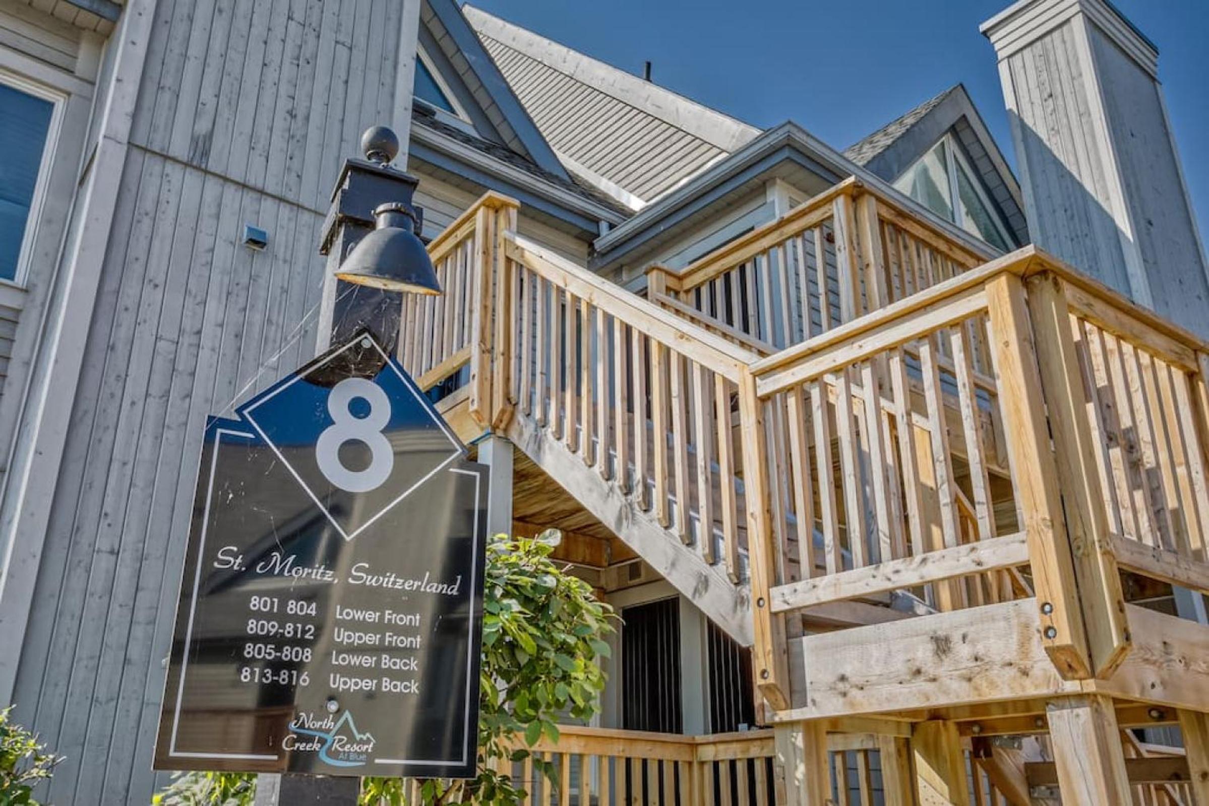 Mountainside 2 bed 2 bath with Laundry