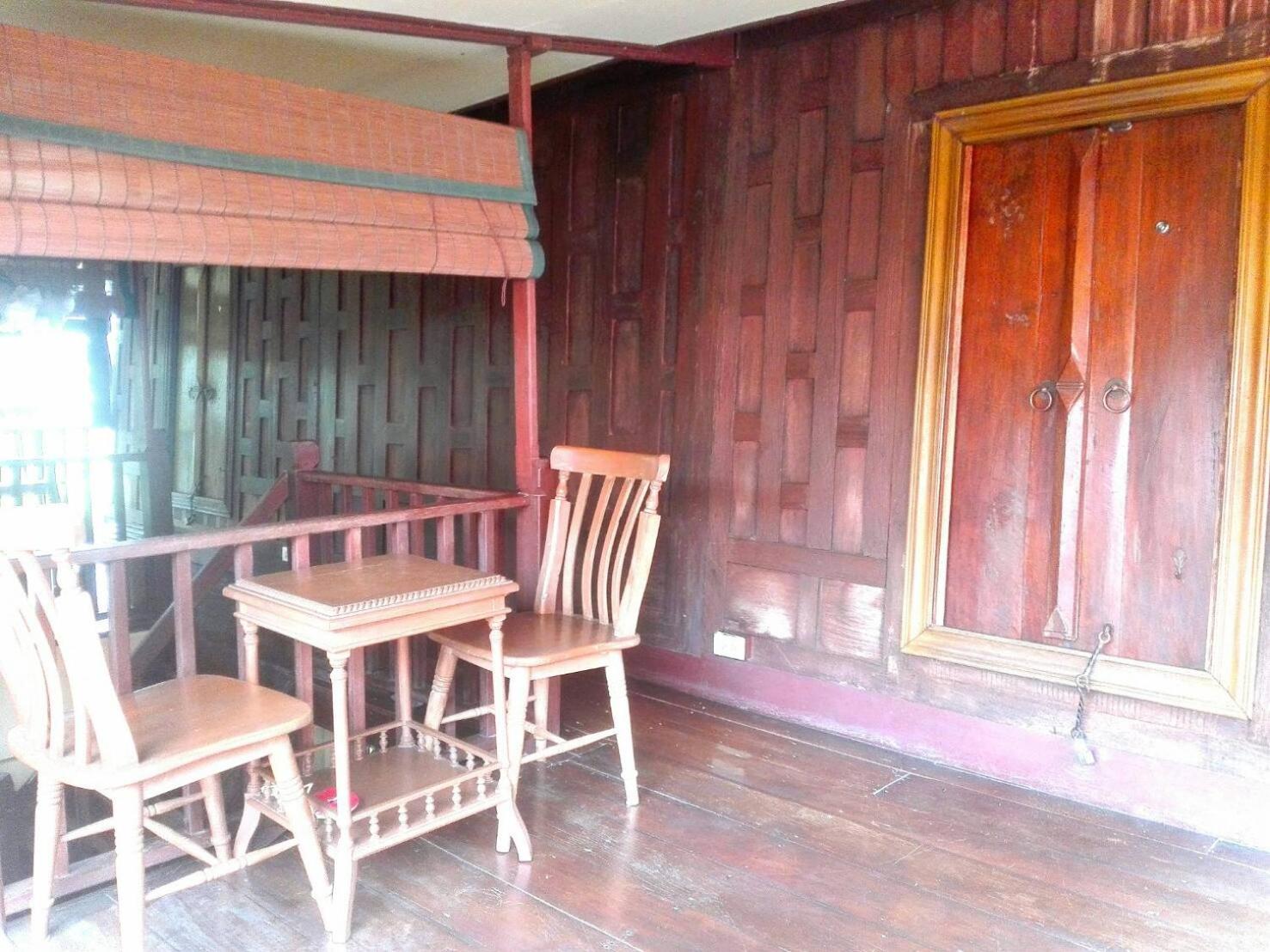 Luang Chumni Village