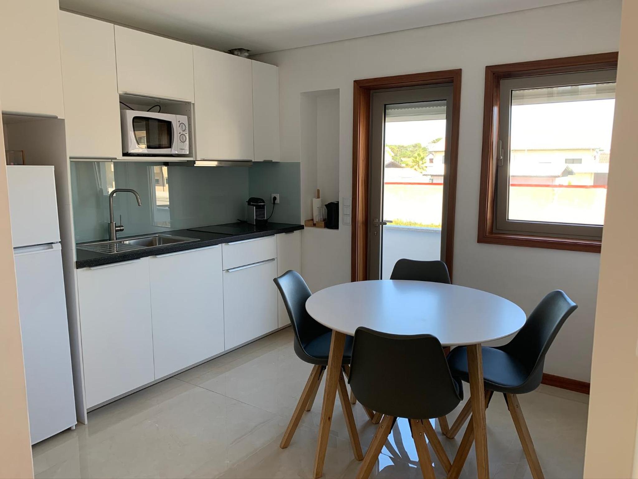 Enjoy Esmoriz en Esmoriz — kitchen