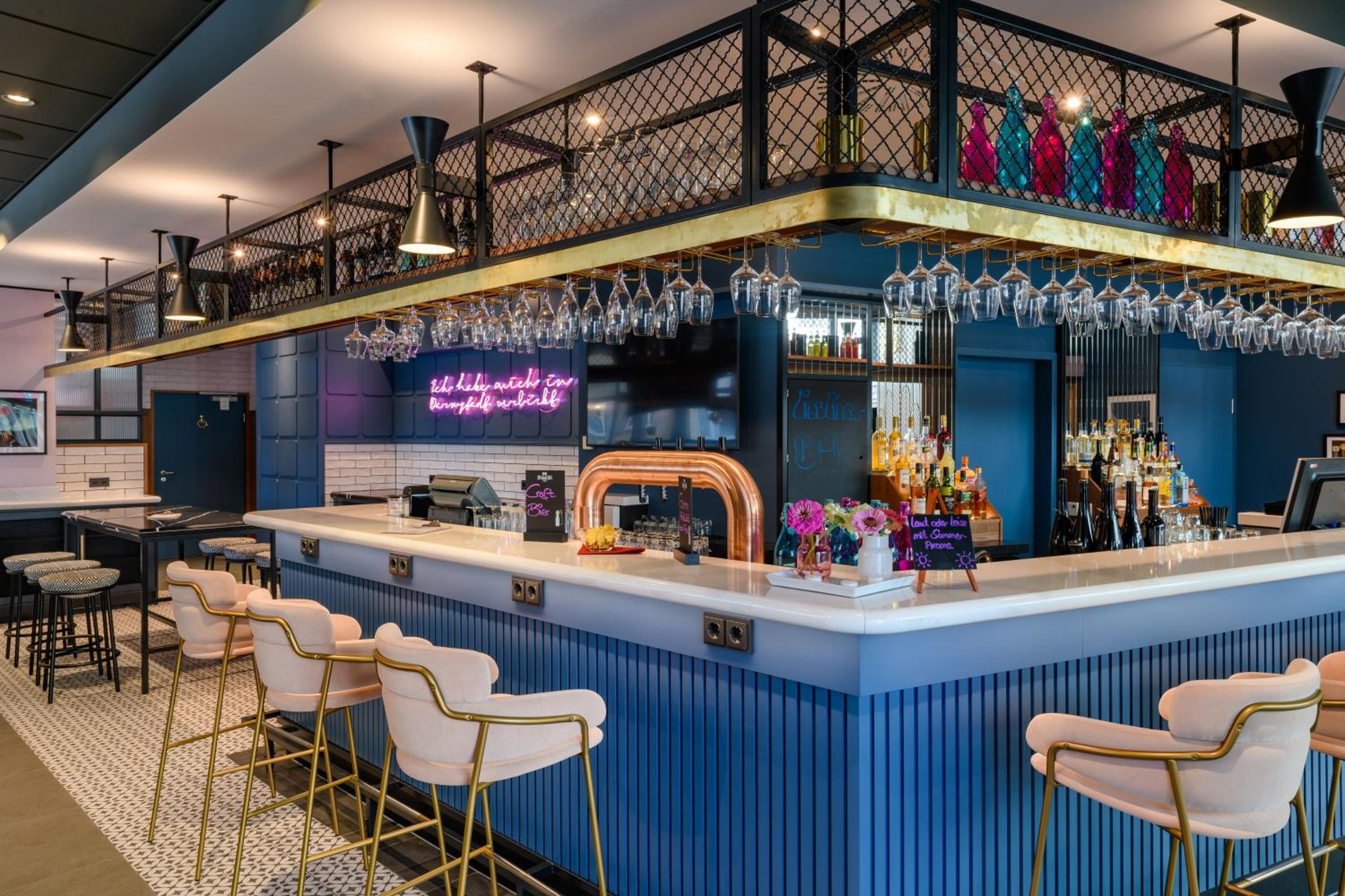 T H E Darmstadt en Darmstadt — lounge