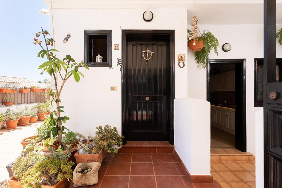 195 CHAYOFA Tropical Holiday Home By Sunkeyrents photo 2