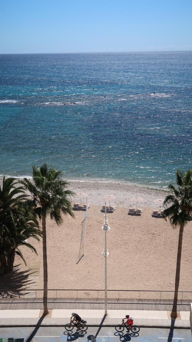 Hotel Ático en primera linea - Image 1