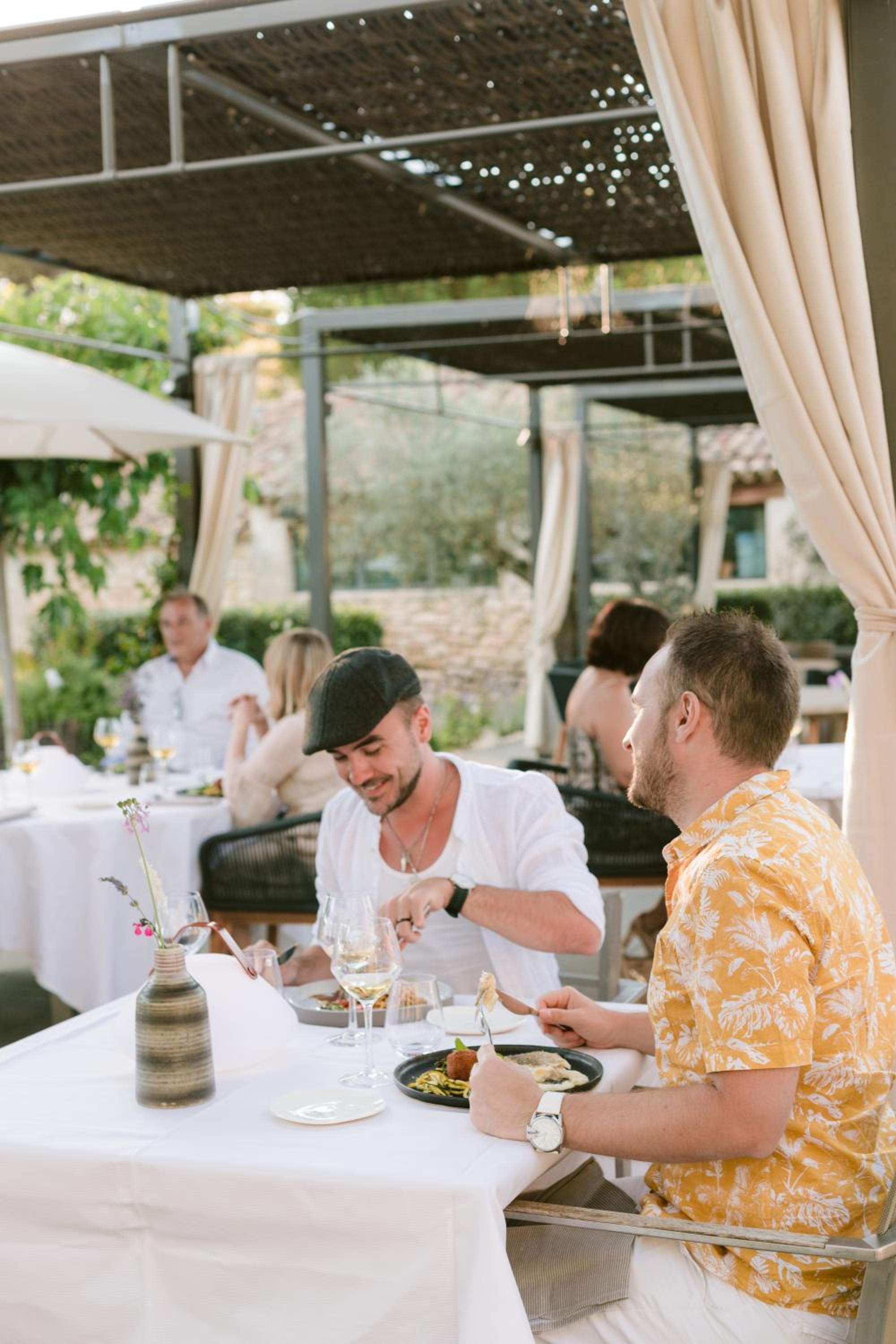 restaurant