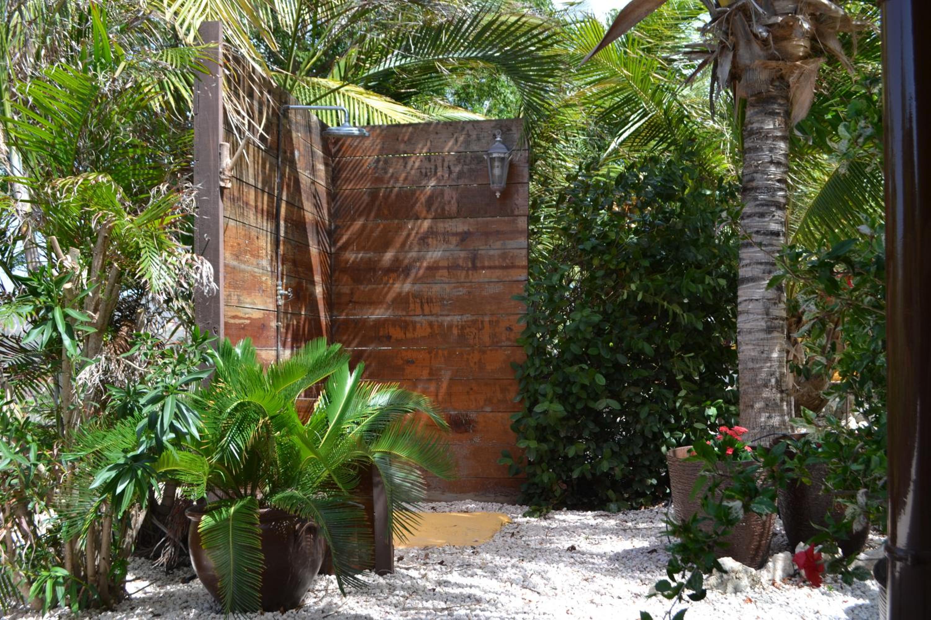 Jan Kok Lodges