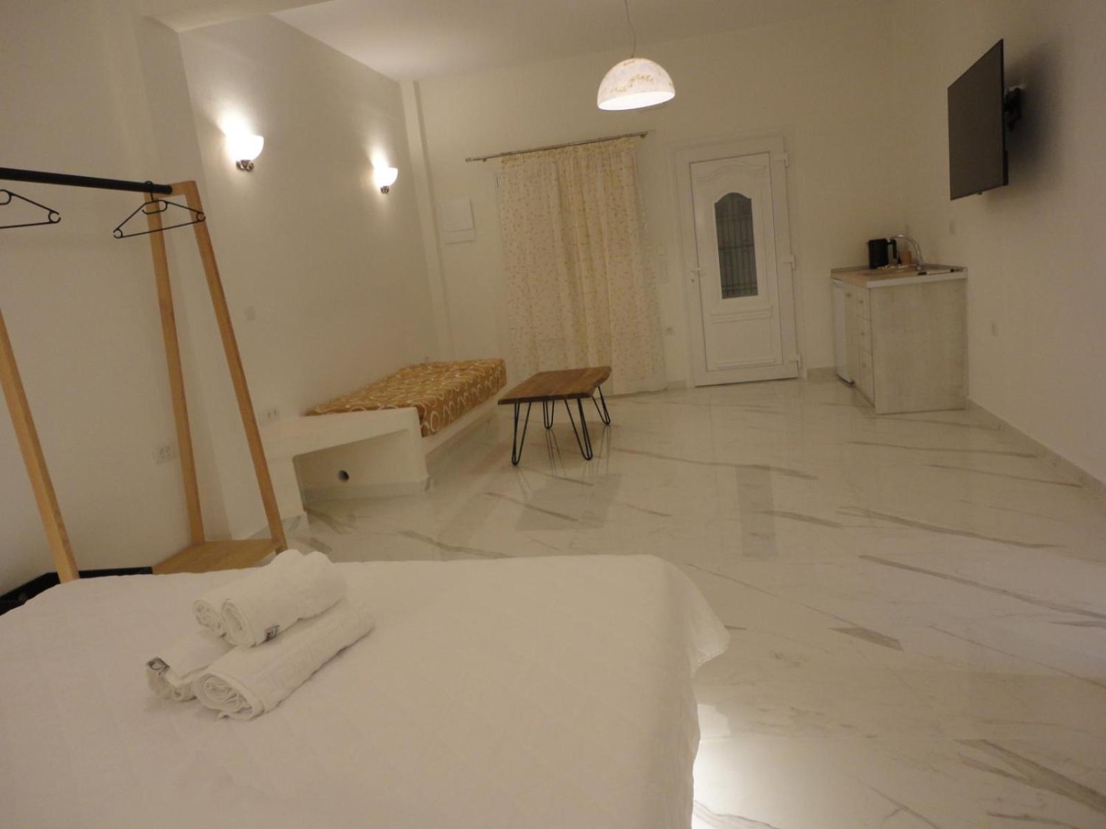 Triena Apartments photo 5