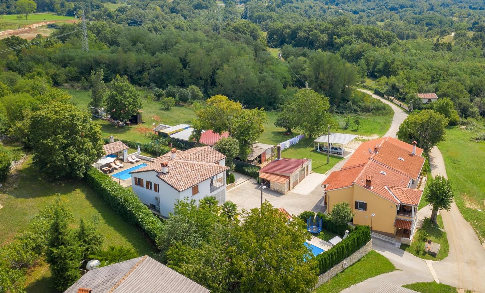 House Semy with private pool view 4