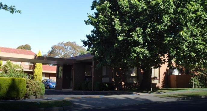 Nunawading Motor Inn