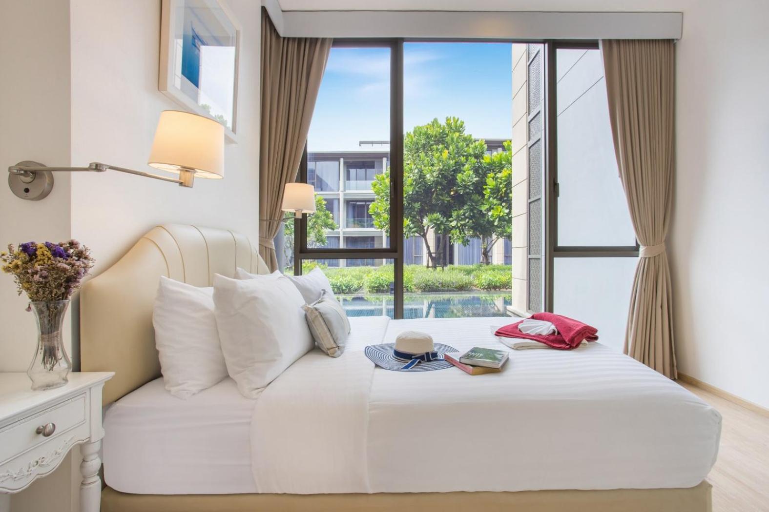 Luxury Oceanfront_pool access apartment