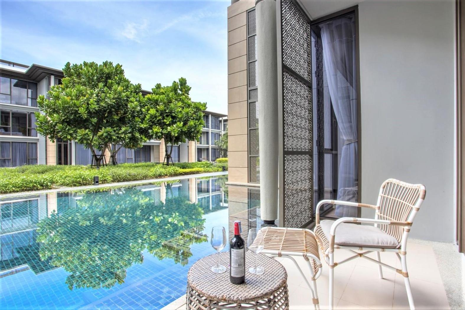 Luxury Oceanfront_pool access apartment