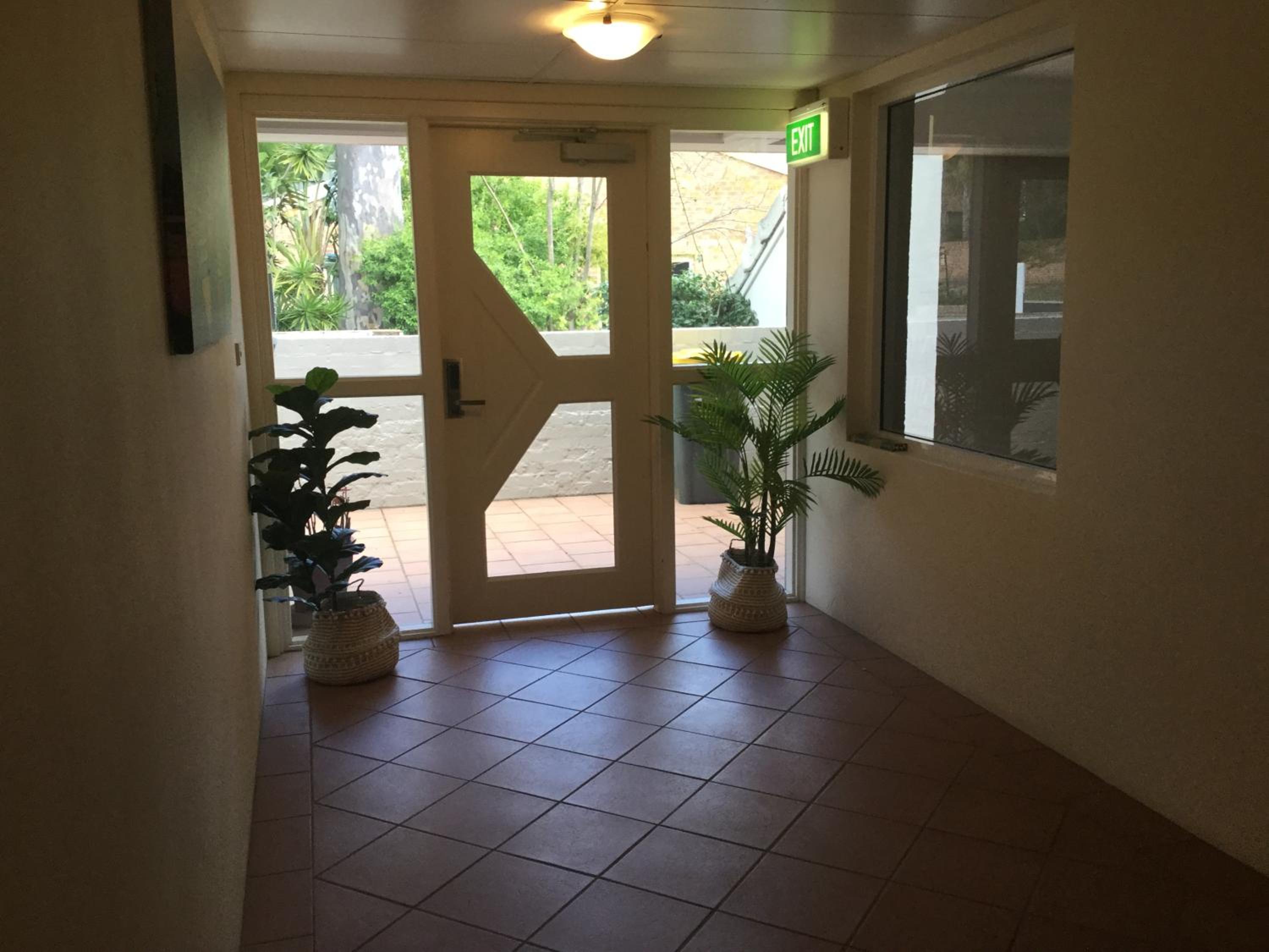 Denhams Beach side holiday apartment