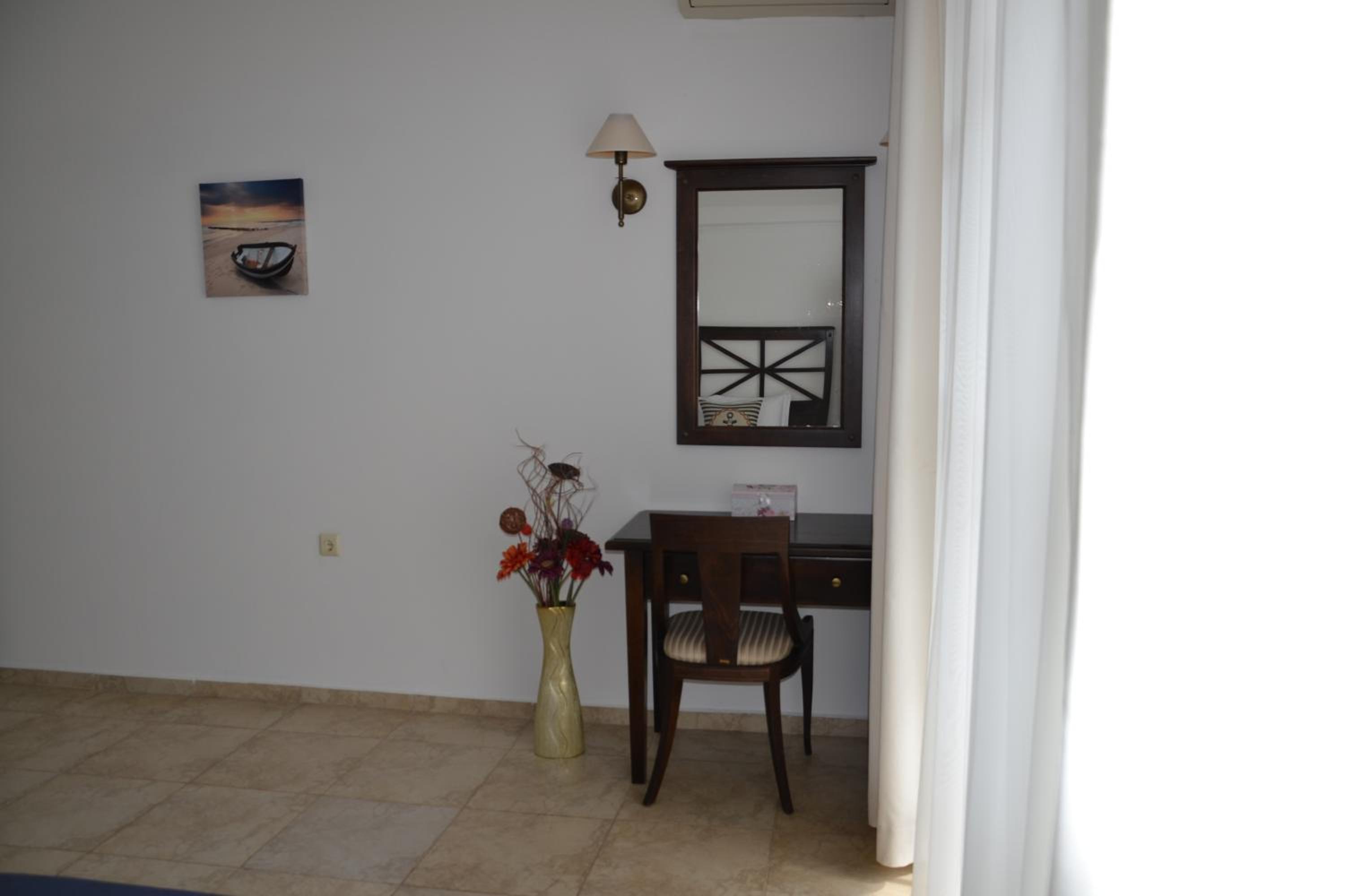 Apartment on the Cliff Obzor view 5