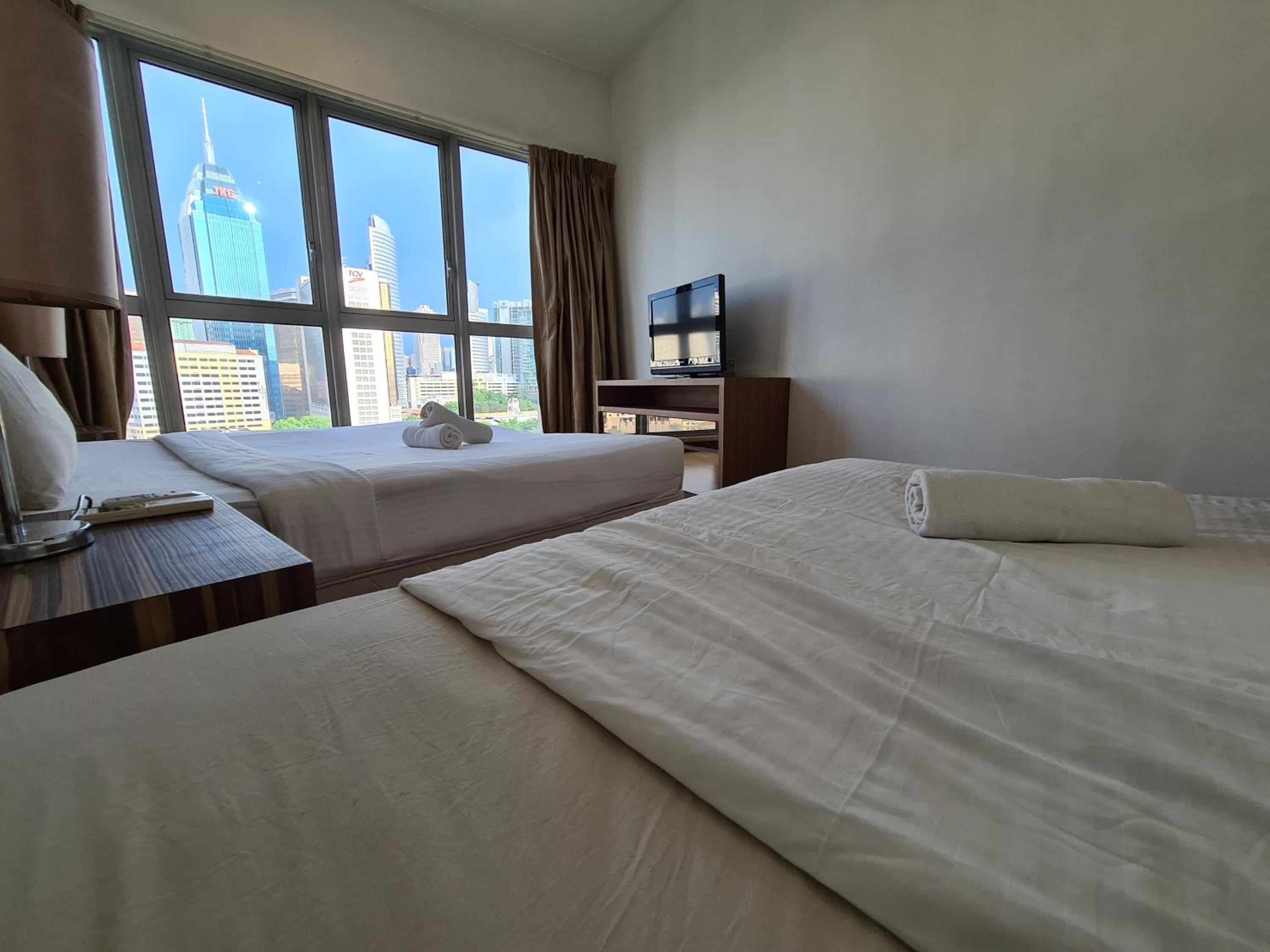 Regalia Residence KLCC View by iLuxHome